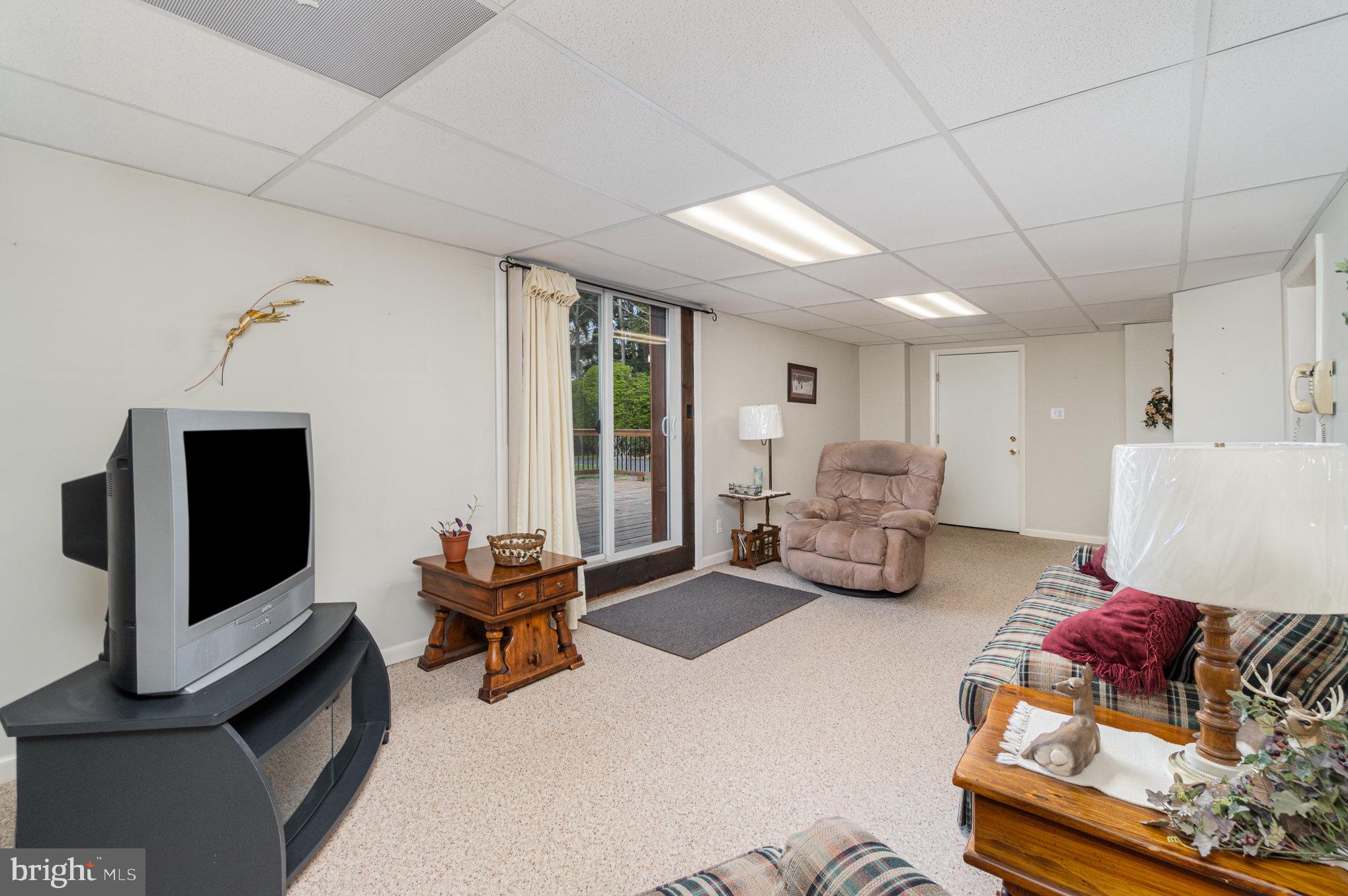 AKRON BOROUGH - Residential