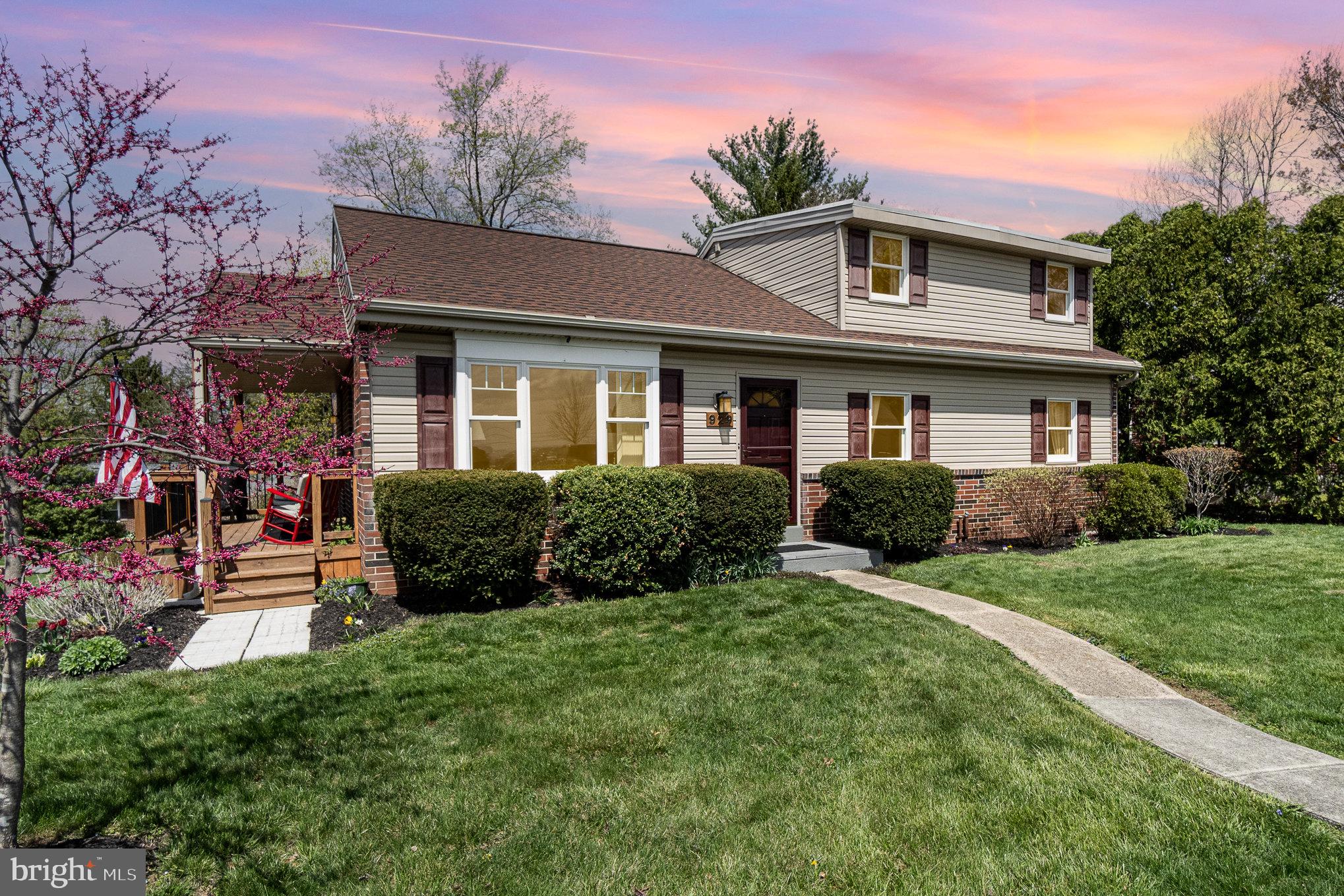 AKRON BOROUGH - Residential