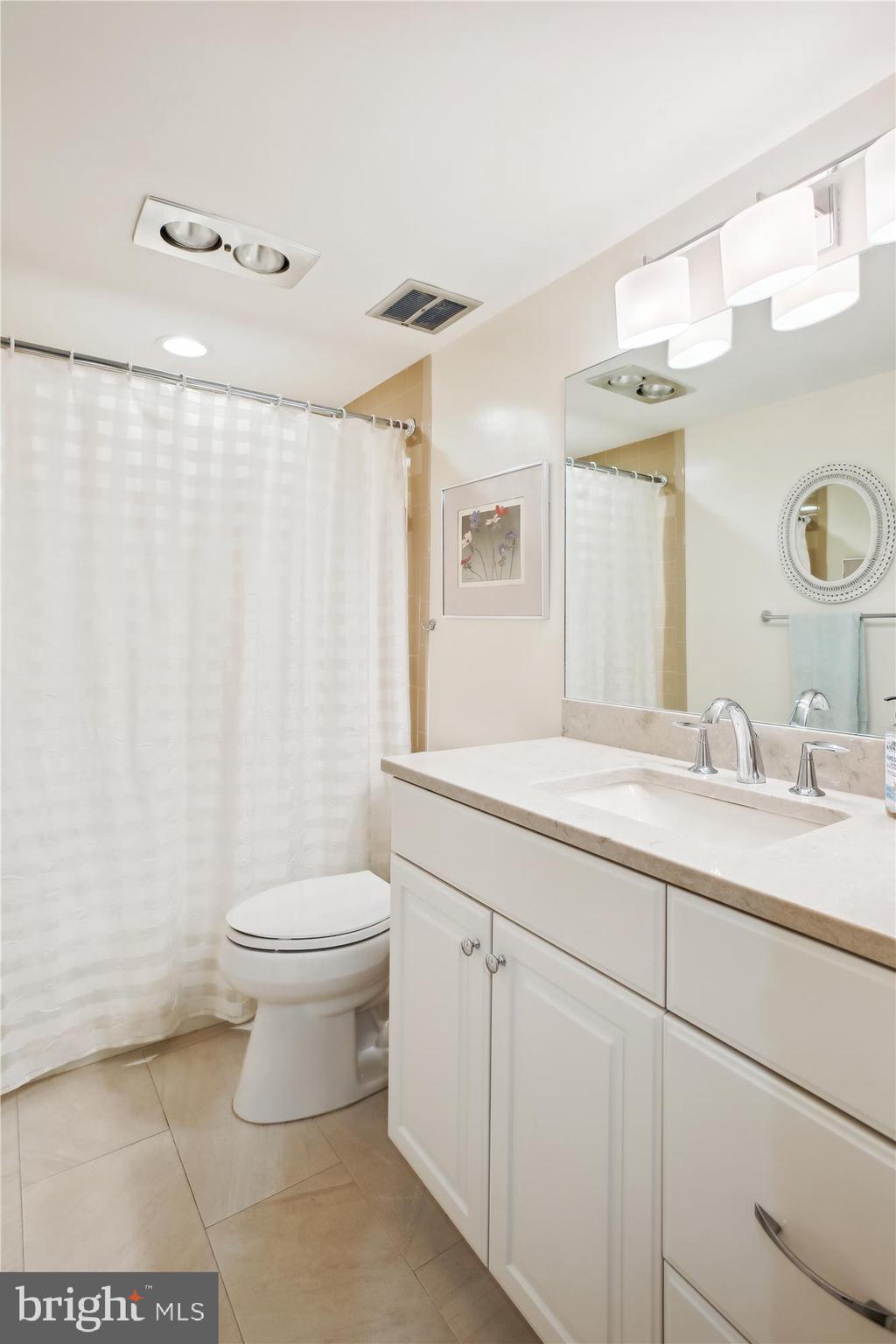 SUMNER VILLAGE - Residential