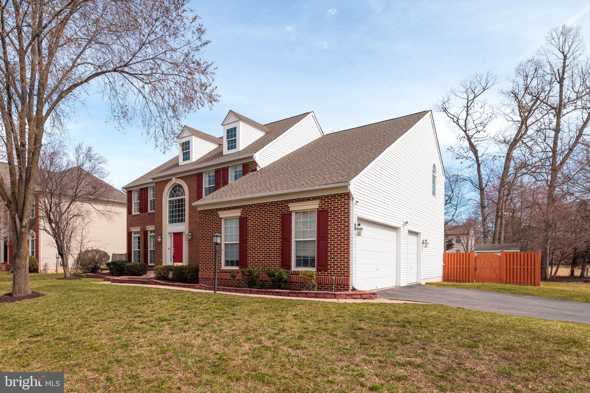 CATON WOODS - Residential