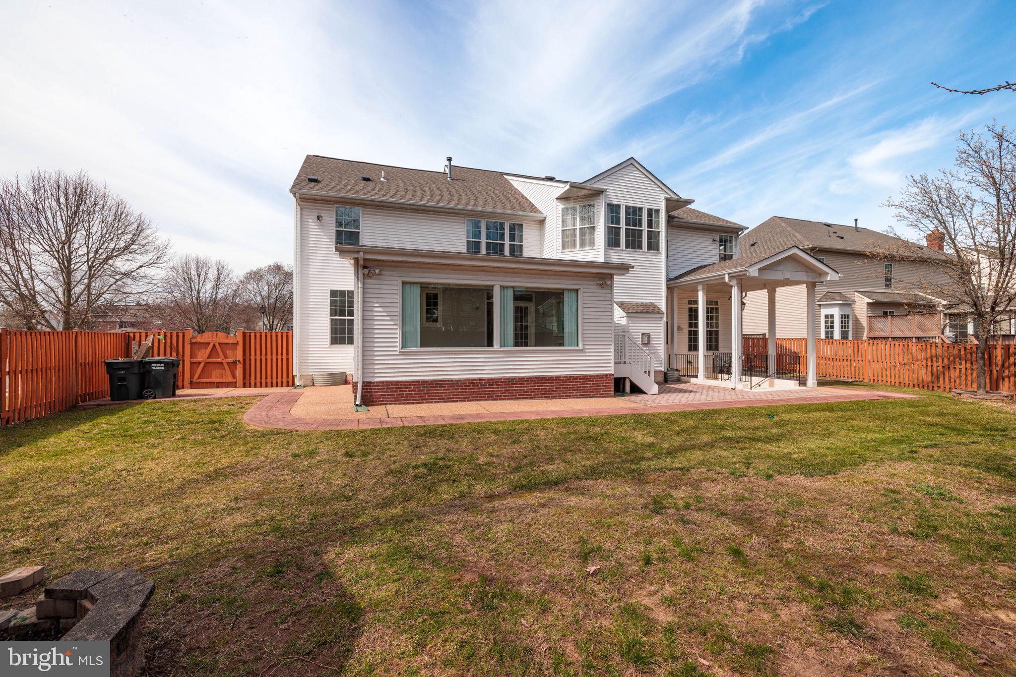 CATON WOODS - Residential