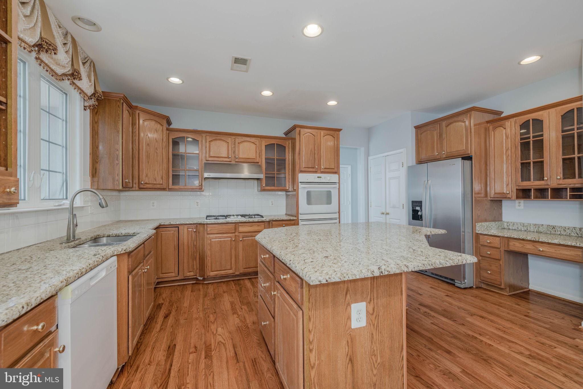 CATON WOODS - Residential