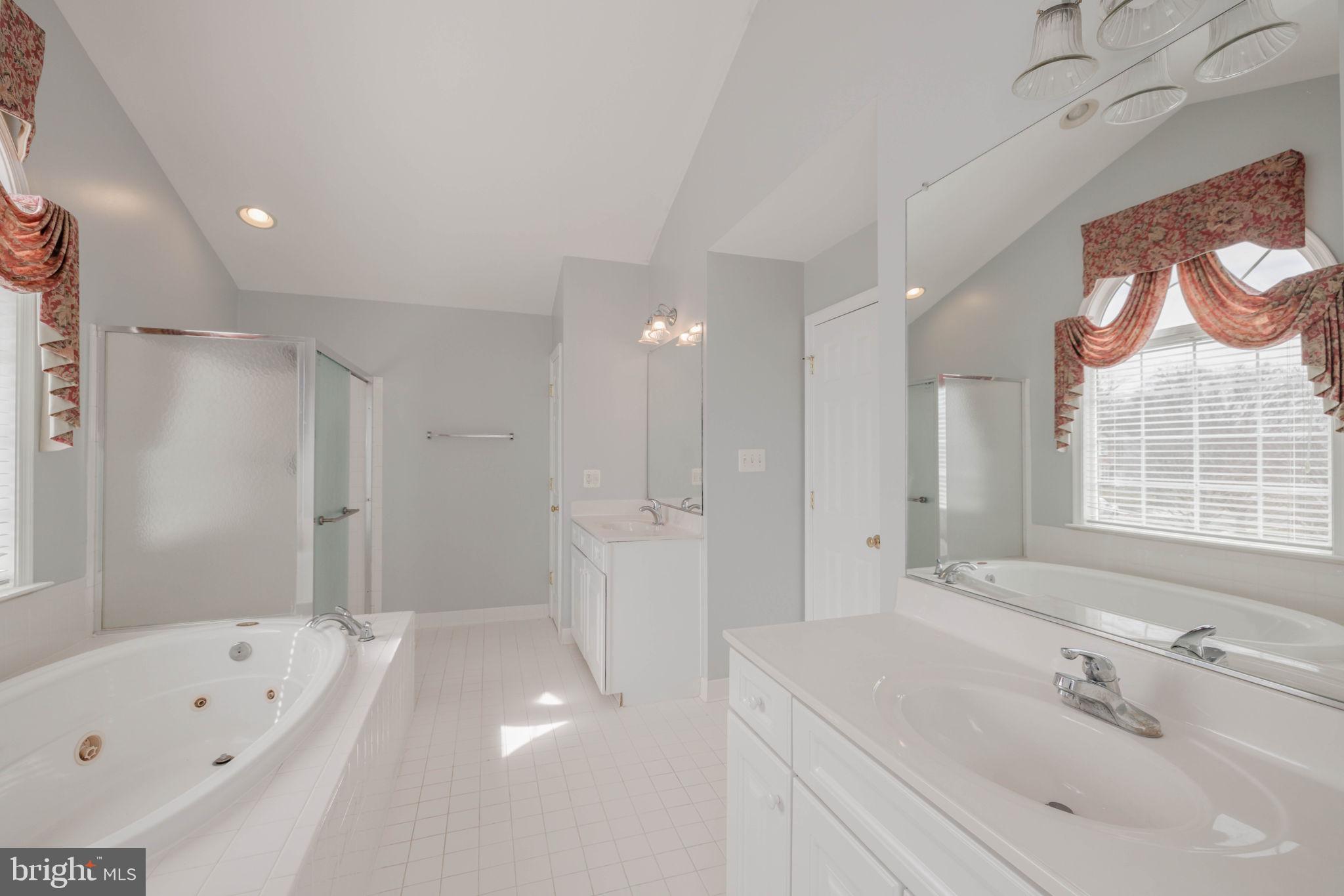 CATON WOODS - Residential