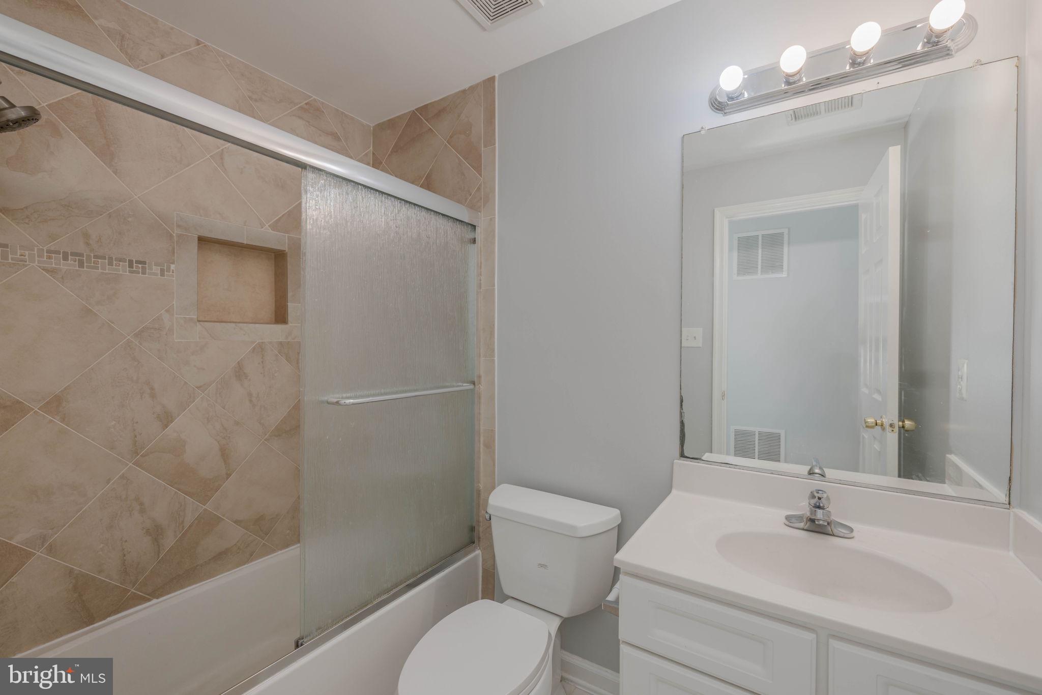 CATON WOODS - Residential