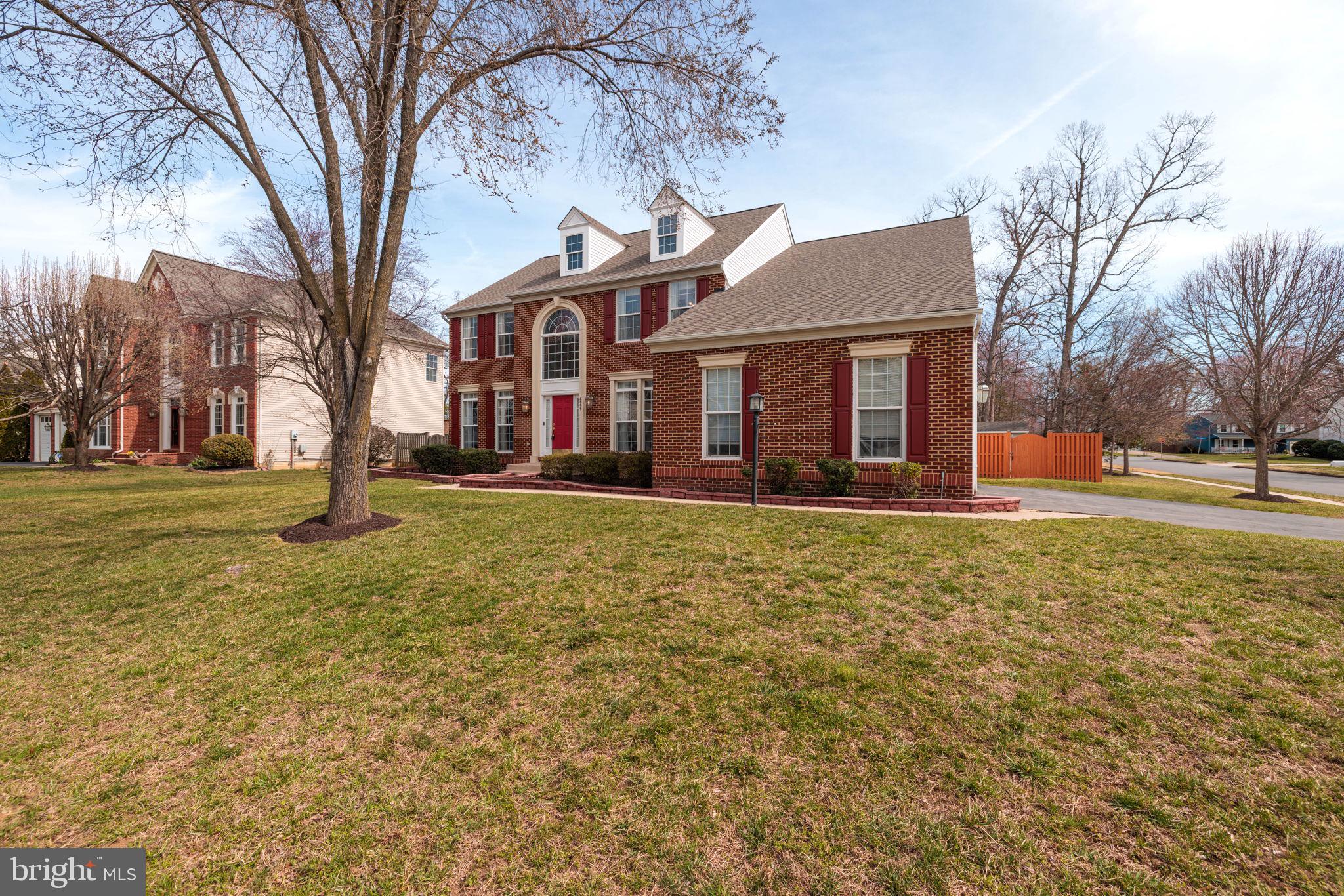 CATON WOODS - Residential