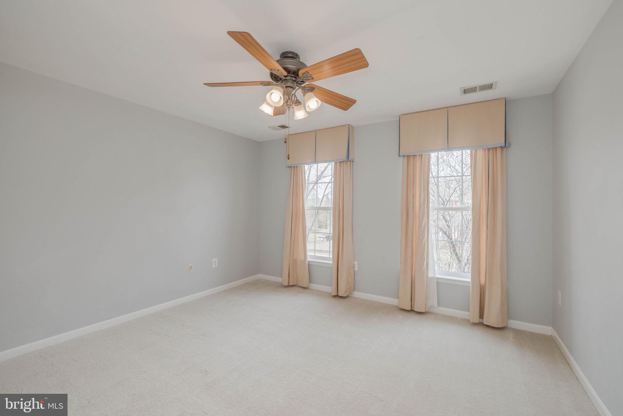 CATON WOODS - Residential