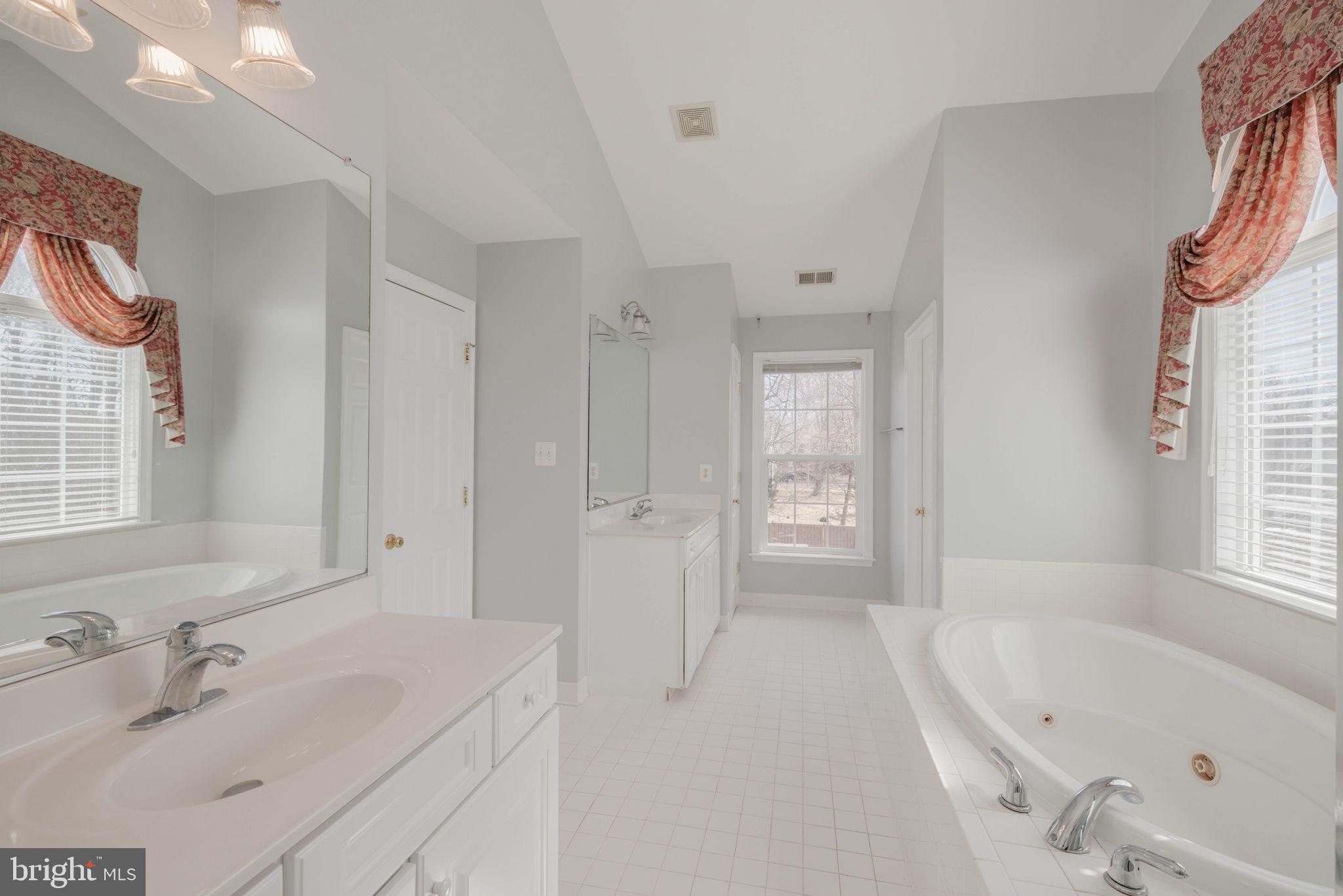 CATON WOODS - Residential