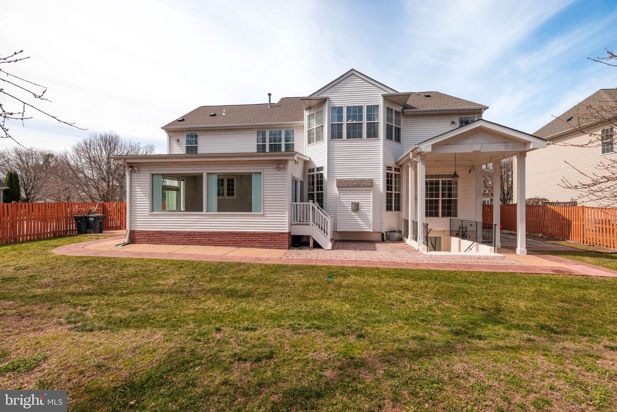 CATON WOODS - Residential