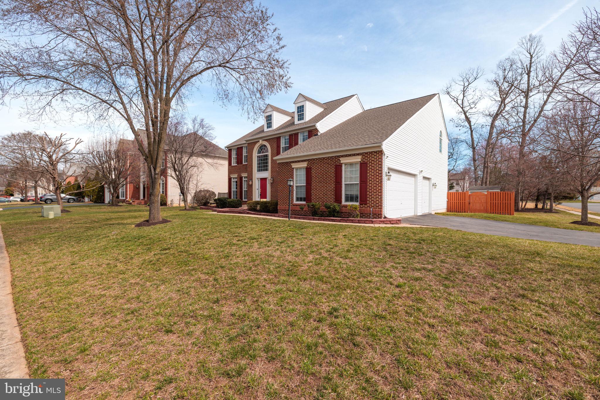 CATON WOODS - Residential