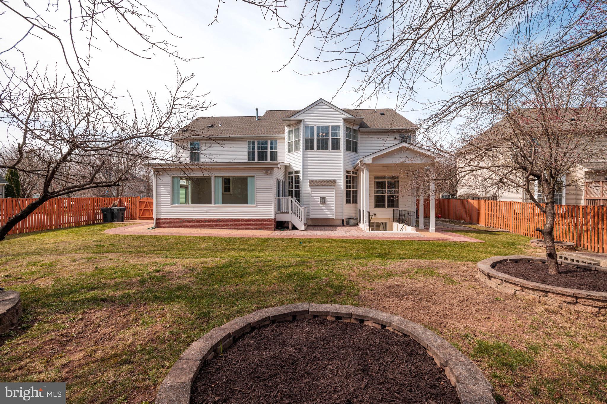 CATON WOODS - Residential