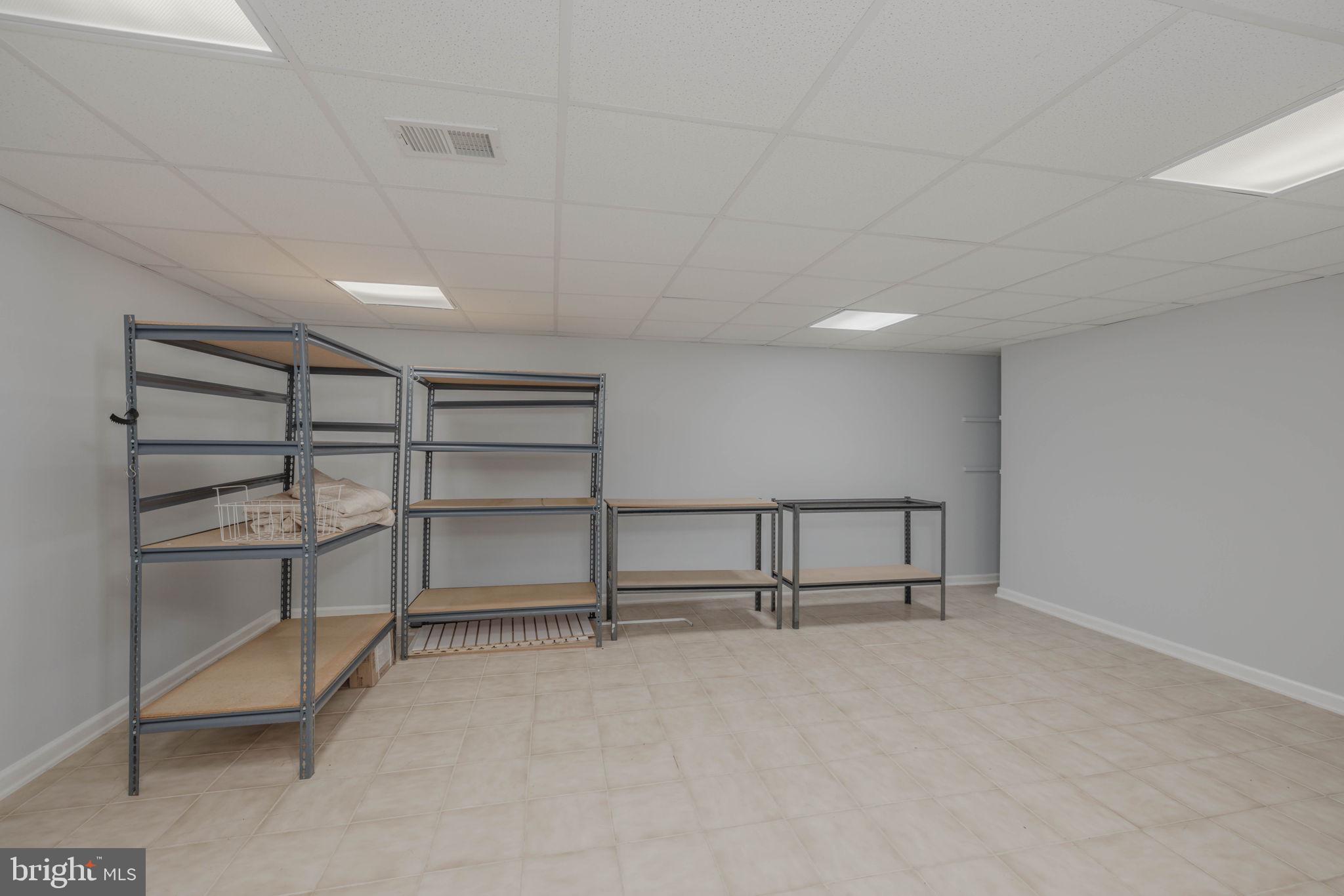 CATON WOODS - Residential