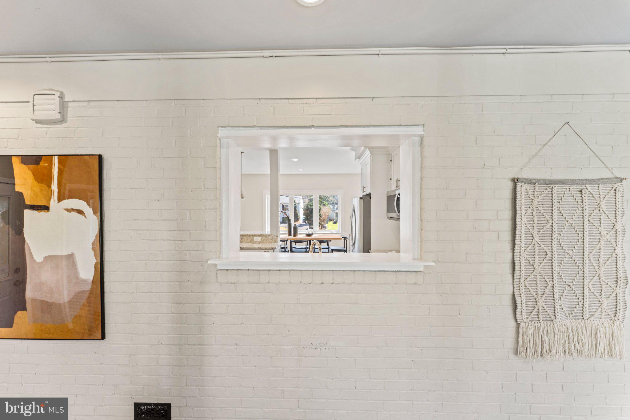 LAKE BARCROFT - Residential