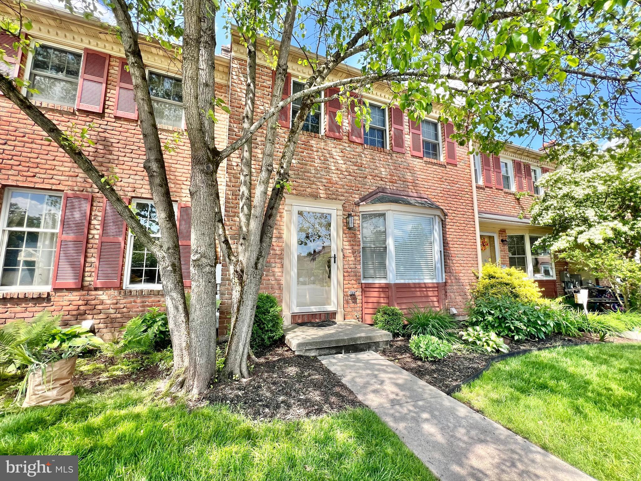 Welcome to this lovely 3 bedroom, 2.5 bathroom brick townhome, nestled in Exeter Schools, and within the quaint community of Wingspread! Step inside the home to discover an updated kitchen featuring stainless steel appliances, a tiled floor and backsplash, and elegant granite countertops—perfect for cooking and entertaining. The main level boasts rich wood flooring throughout, a formal dining room ideal for hosting, and a cozy living room complete with a wood-burning fireplace and glass doors to soak in all the natural light! Upstairs, you’ll find three spacious bedrooms, including a primary suite with ample closet space and a private bath. The finished basement offers additional living space—ideal for a home office, playroom, exercise room, or family room area. The gas mechanicals were all updated within the last few years! A walkout from the basement takes you to the backyard. Enjoy outdoor living on the back deck that overlooks a peaceful walking paths and a wooded backdrop—an ideal spot for relaxing or entertaining. The HOA takes care of exterior lawn maintenance, snow removal, trash, and roof, allowing you more time to enjoy the low-maintenance lifestyle this community offers. Visitor parking can be found directly across from this home, offering convenient parking for all of your guests! This home has been loved and cherished by its current homeowners, and awaits its next! Don’t miss this opportunity to own an affordable, move-in-ready home in one of Exeter's most sought-after neighborhoods!