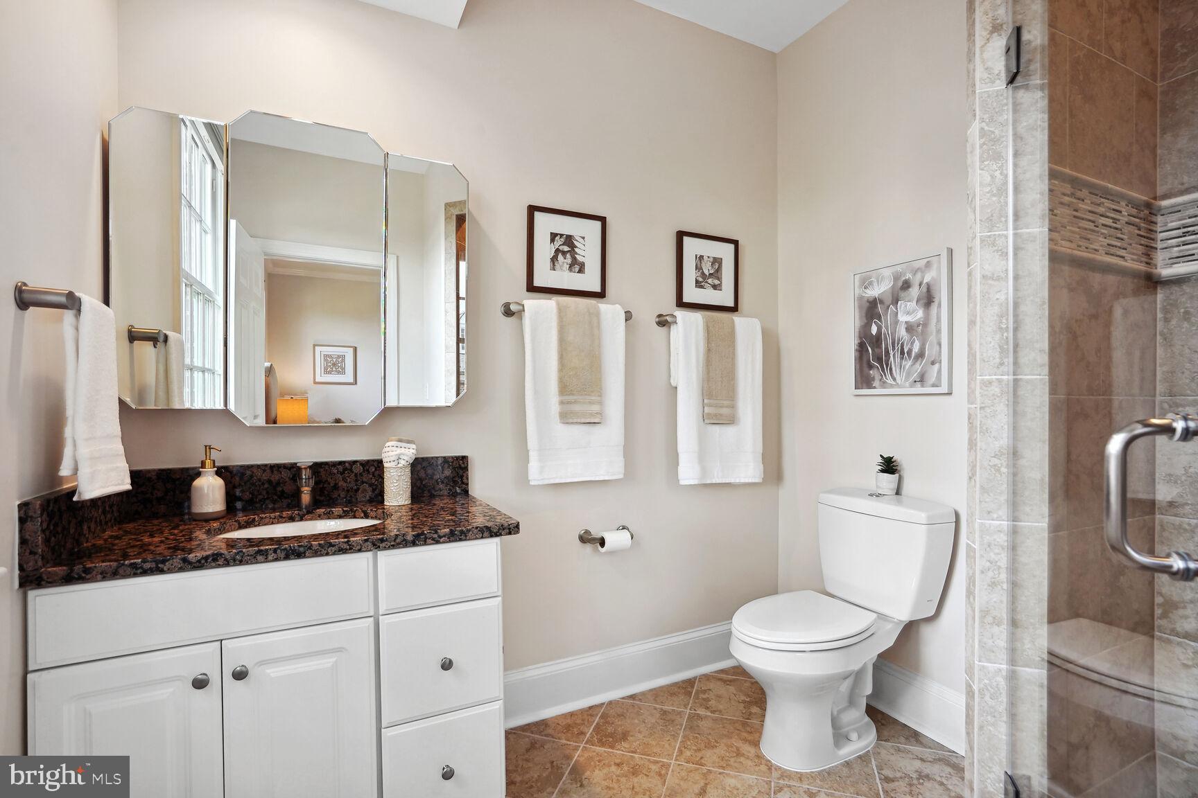 KINGS MANOR SCOTTS - Residential