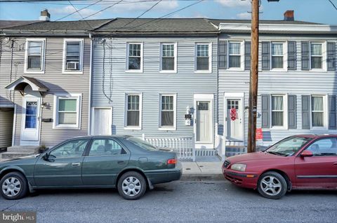 Photo of 519 MANOR ST, COLUMBIA, PA 17512 (MLS # PALA2030146)