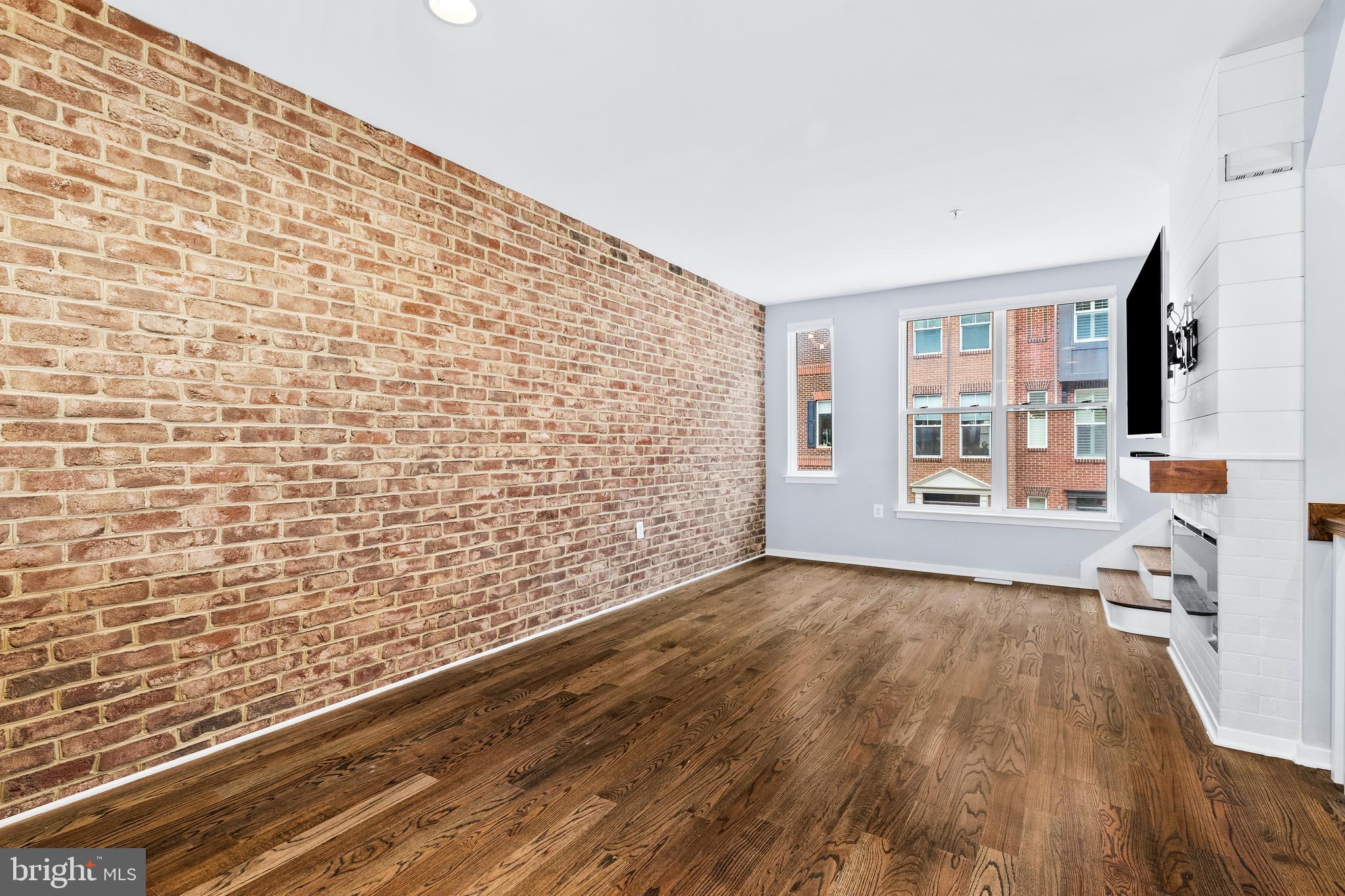 MONOCACY PARK SOUTH - Residential Lease