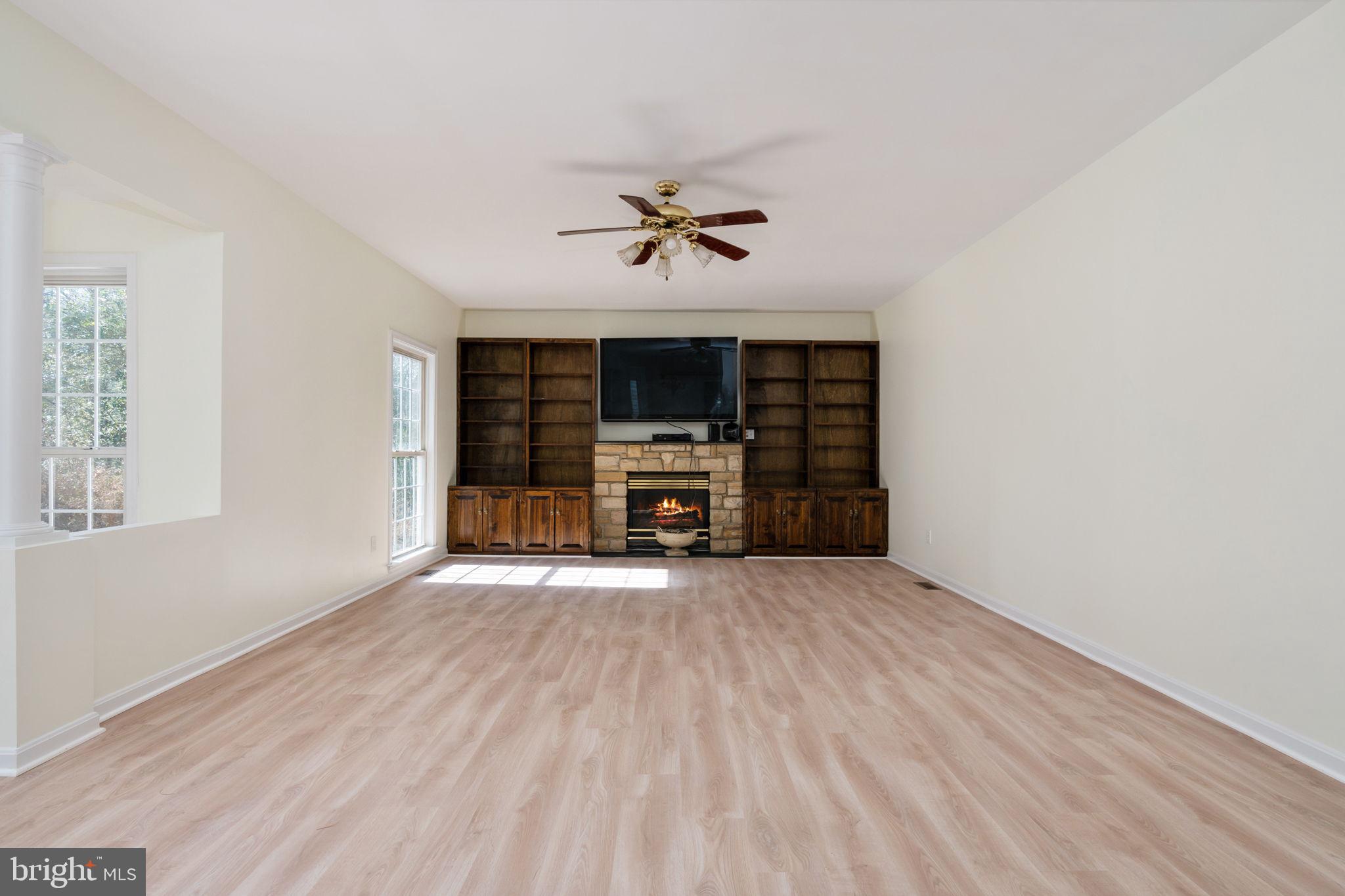 HUNTERS RIDGE - Residential