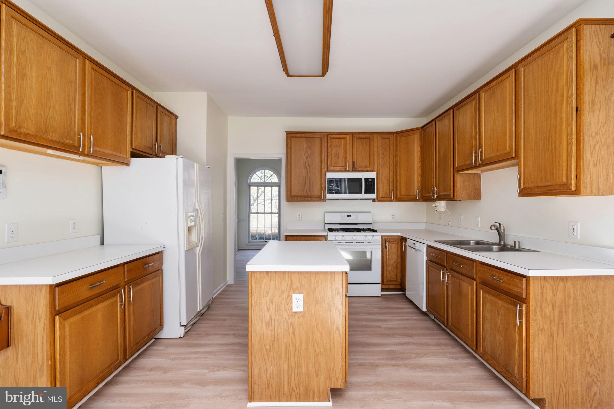 HUNTERS RIDGE - Residential