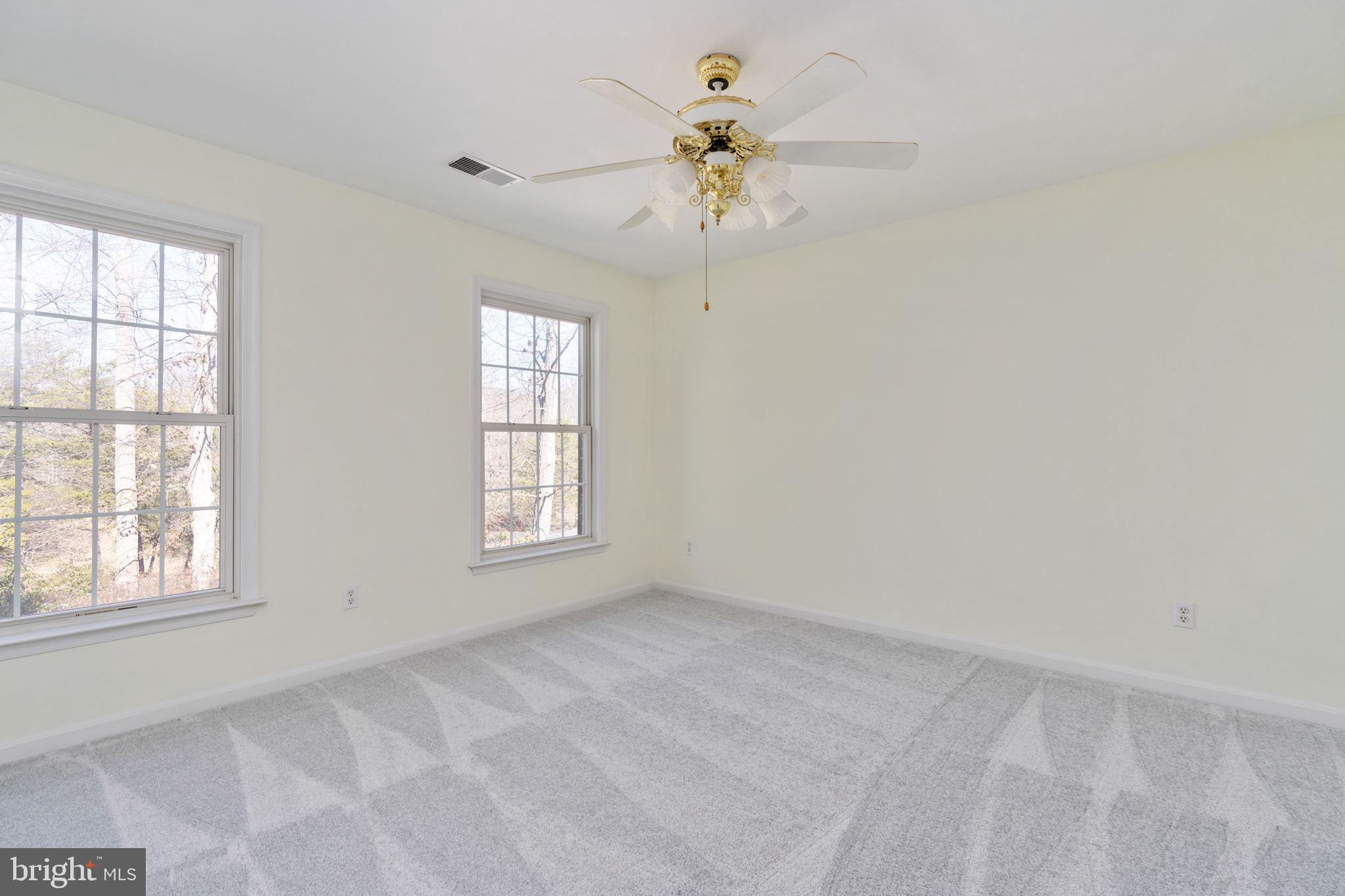 HUNTERS RIDGE - Residential