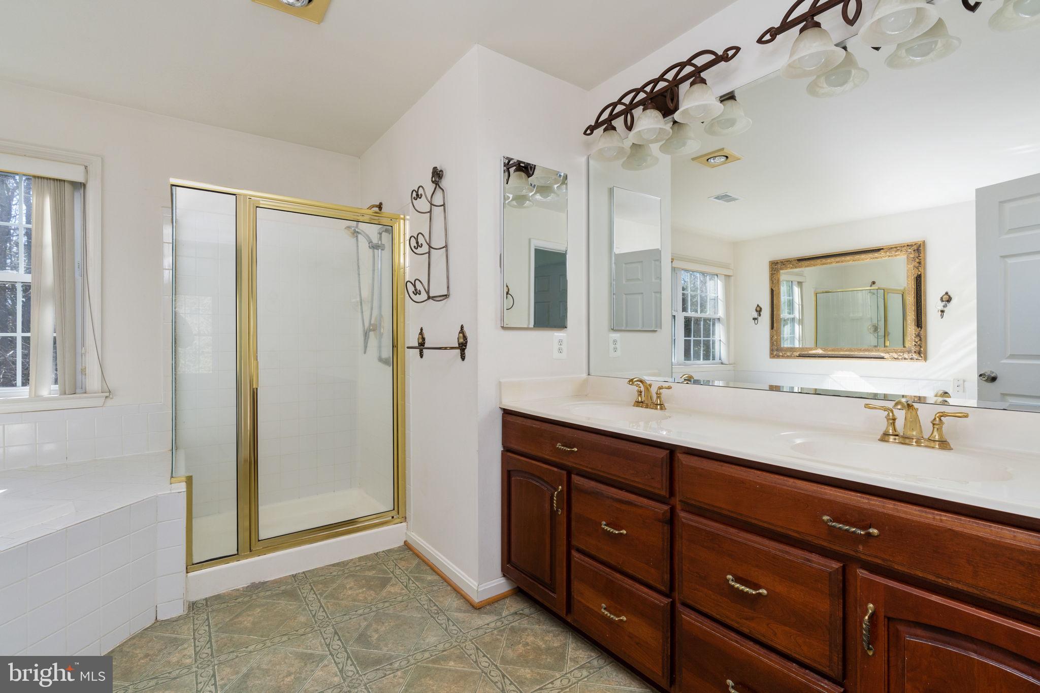 HUNTERS RIDGE - Residential