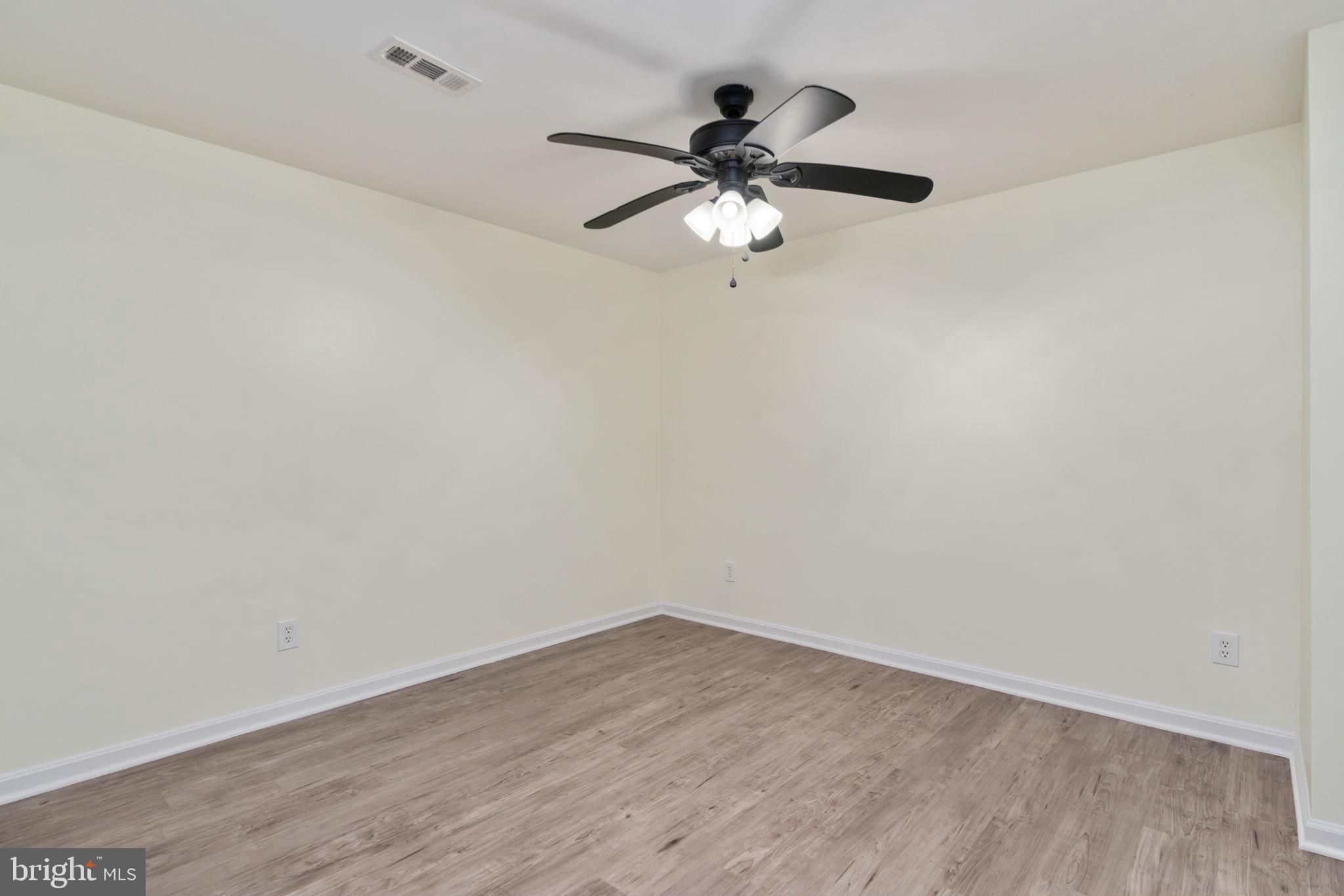 HUNTERS RIDGE - Residential