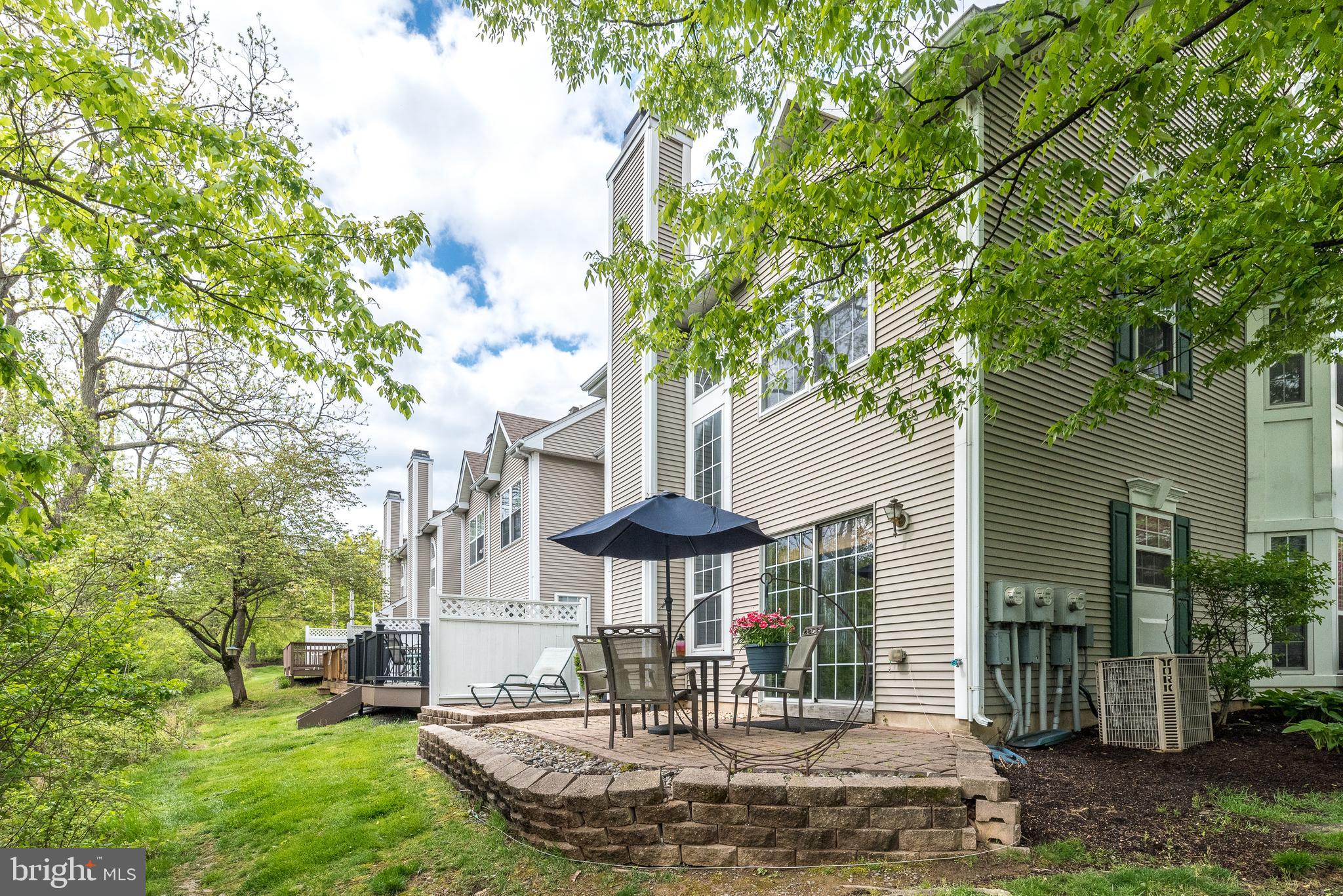 WINNERS CIRCLE - Residential