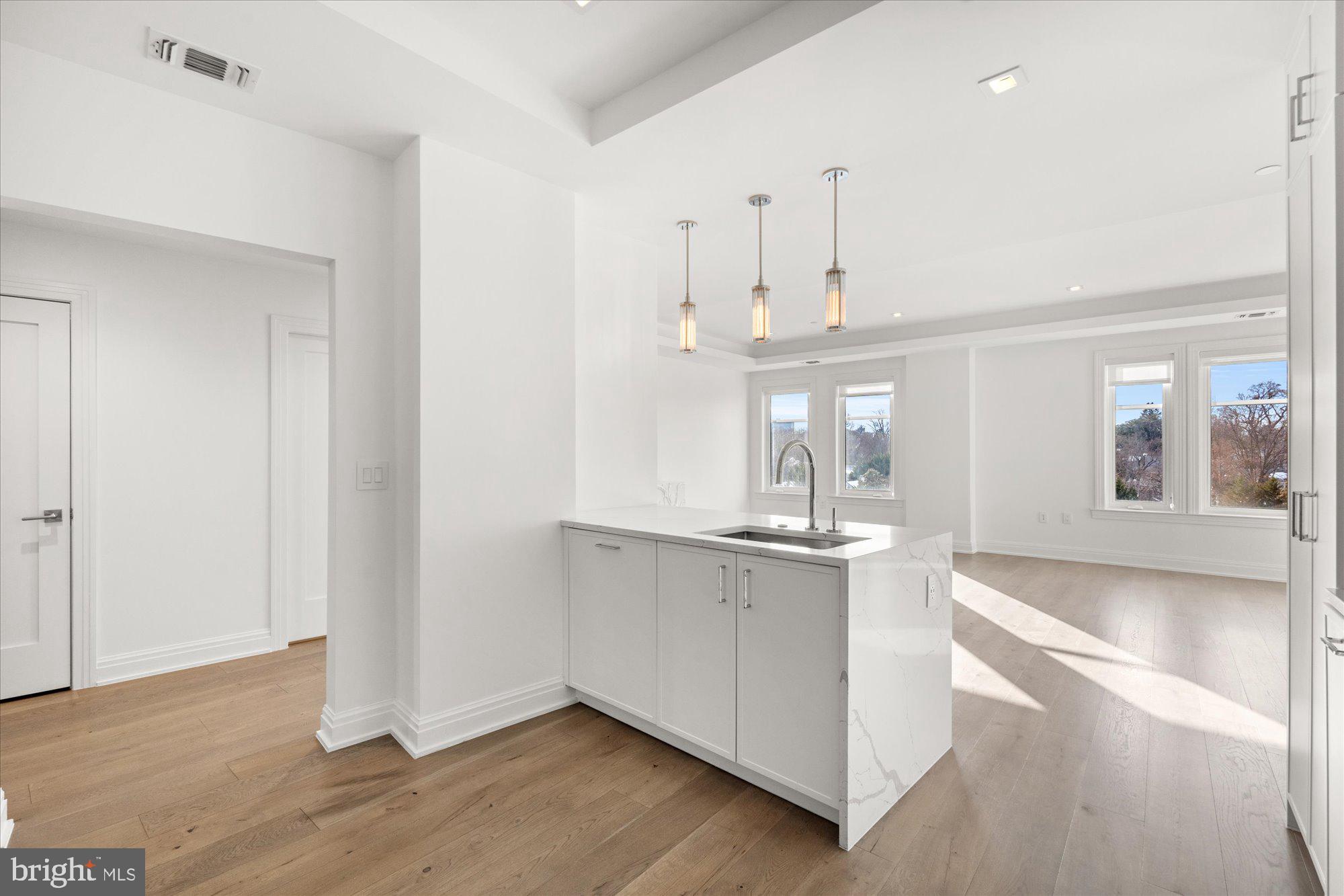 CHEVY CHASE - Residential