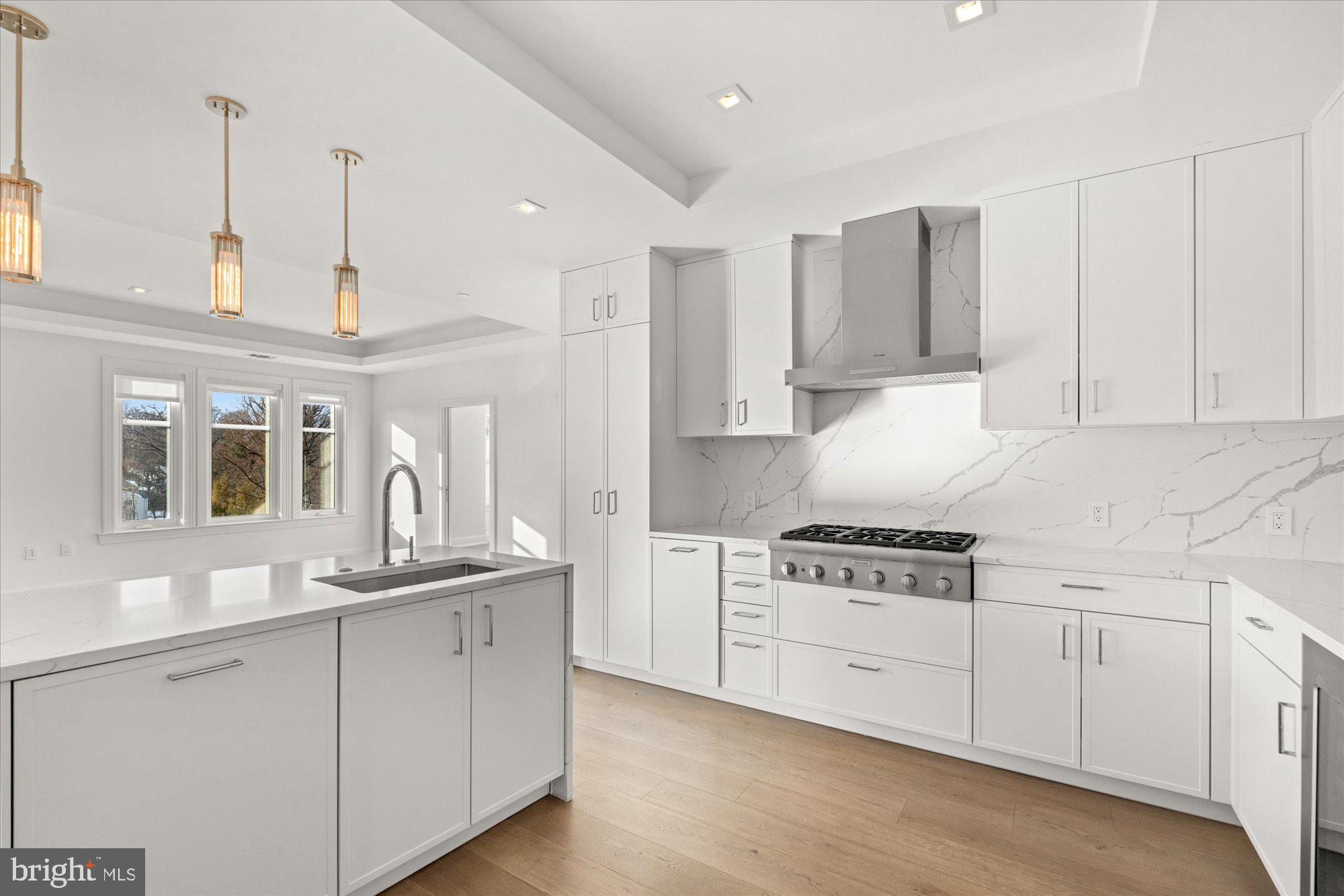 8551 CONNECTICUT AVENUE 602