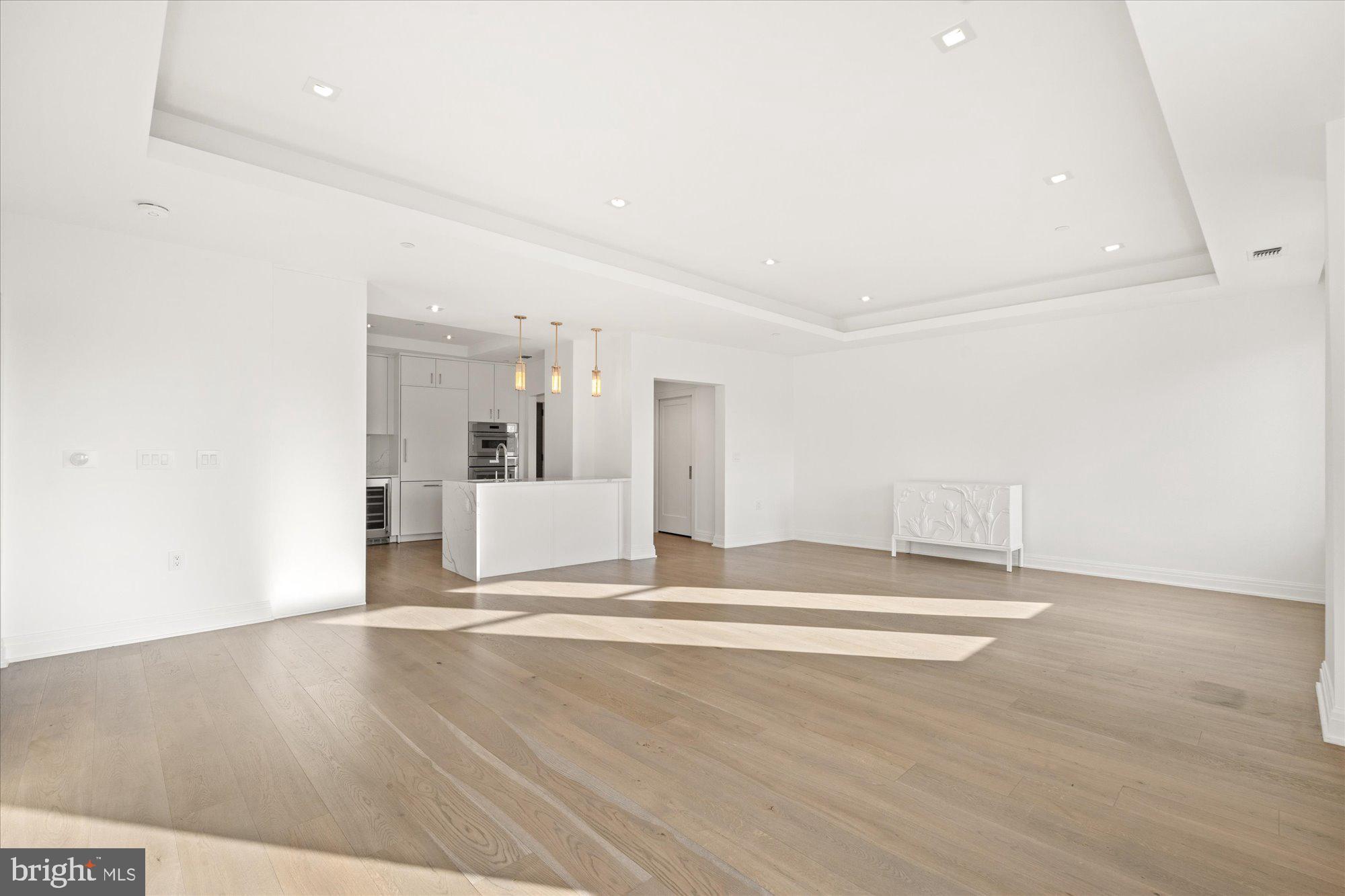 CHEVY CHASE - Residential