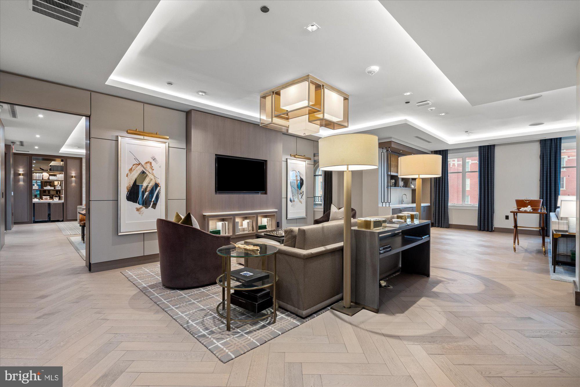 CHEVY CHASE - Residential