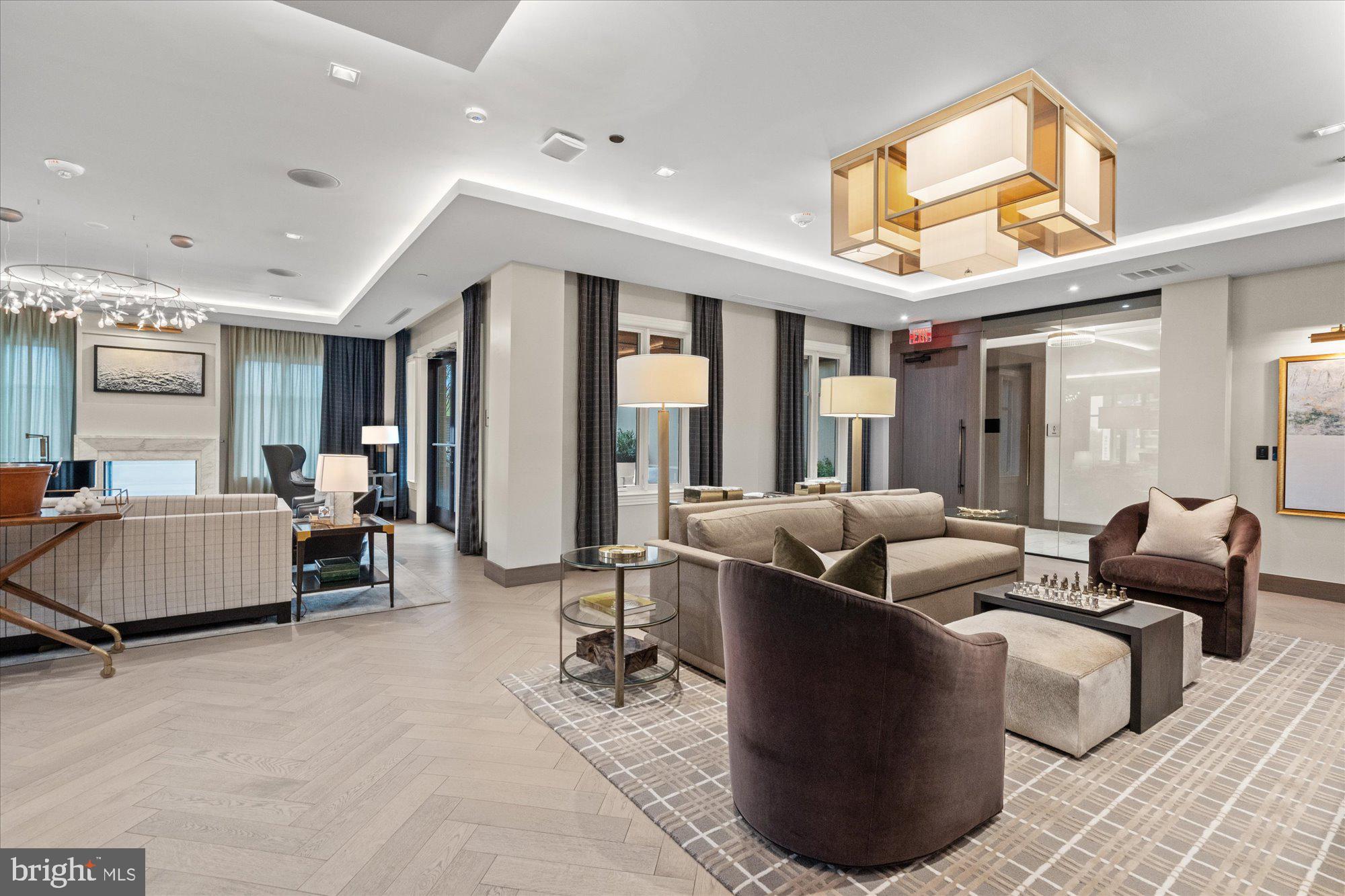 CHEVY CHASE - Residential