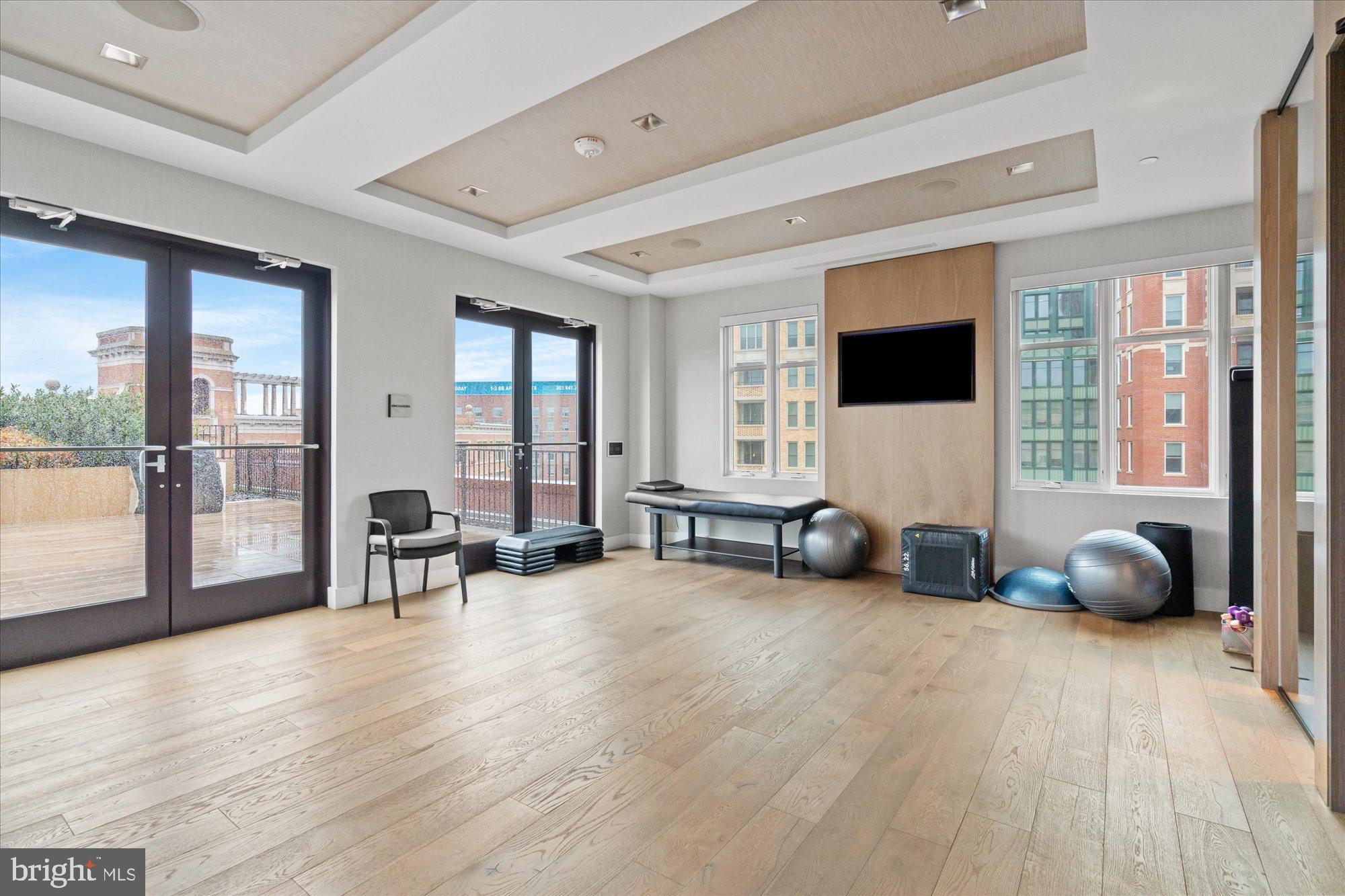 CHEVY CHASE - Residential