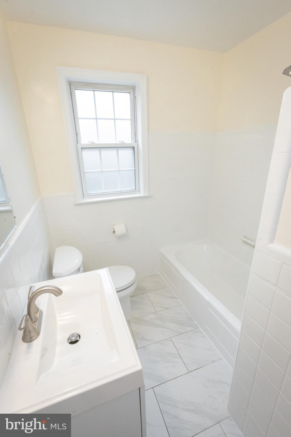 WOODSIDE KNOLLS - Residential