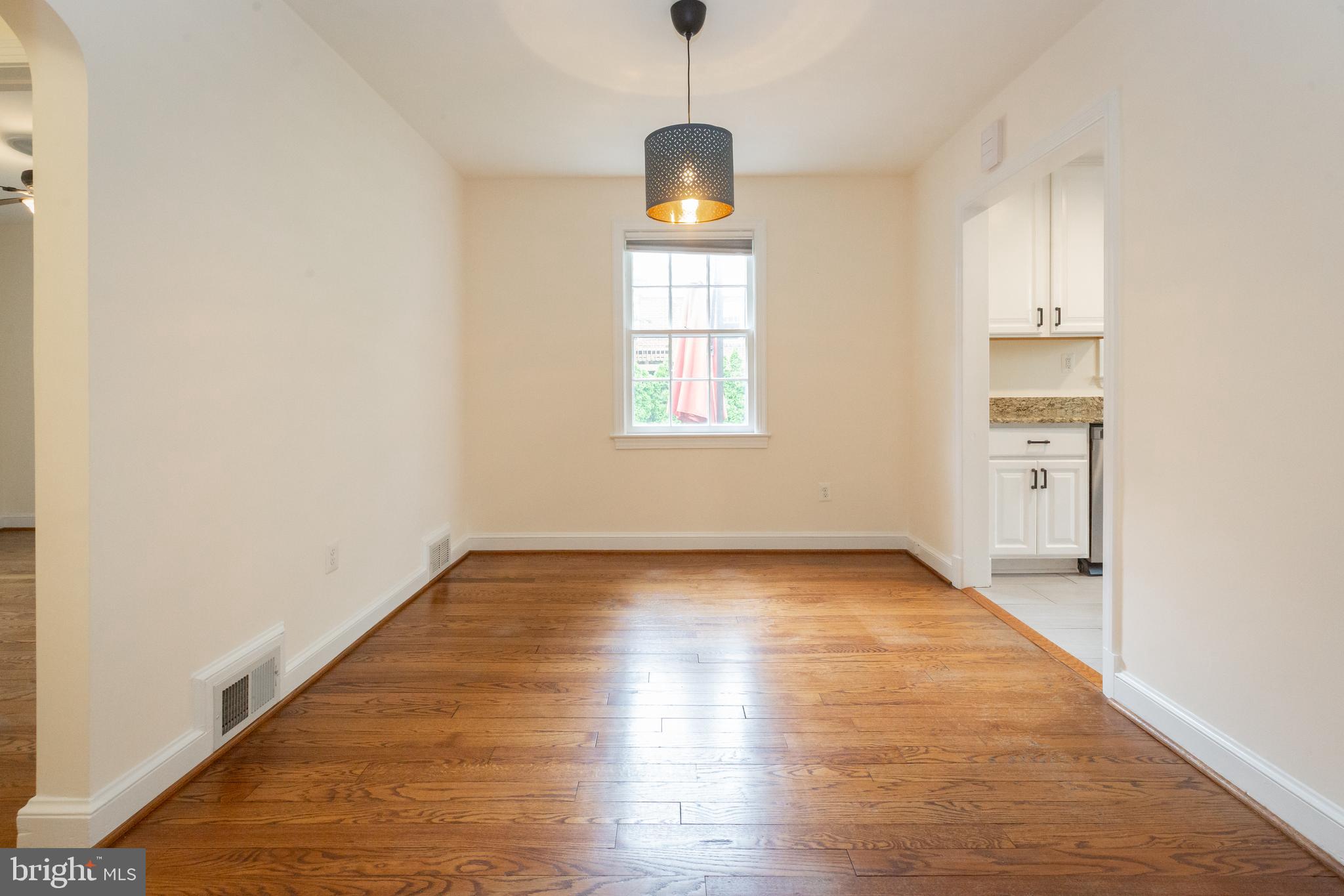 WOODSIDE KNOLLS - Residential