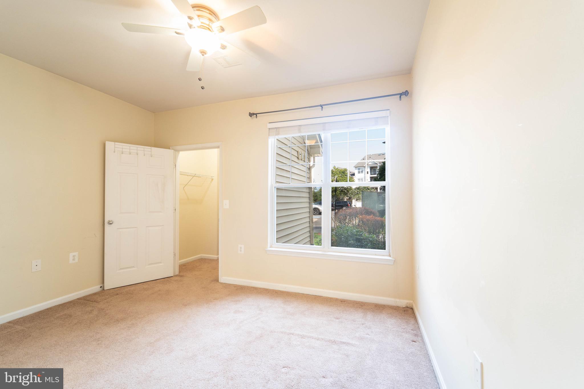 FAIRFAX RIDGE CONDOS - Residential Lease