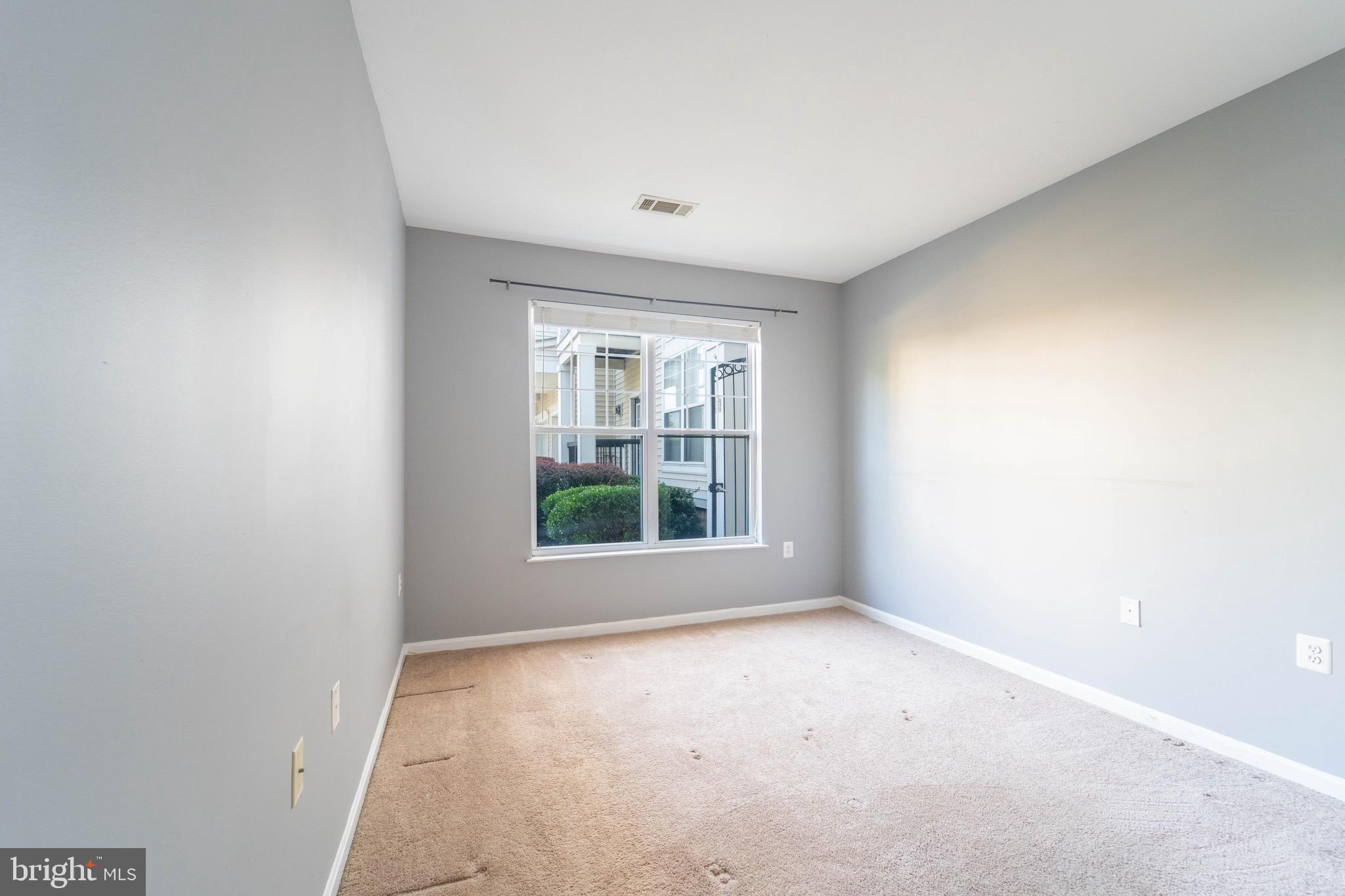 FAIRFAX RIDGE CONDOS - Residential Lease