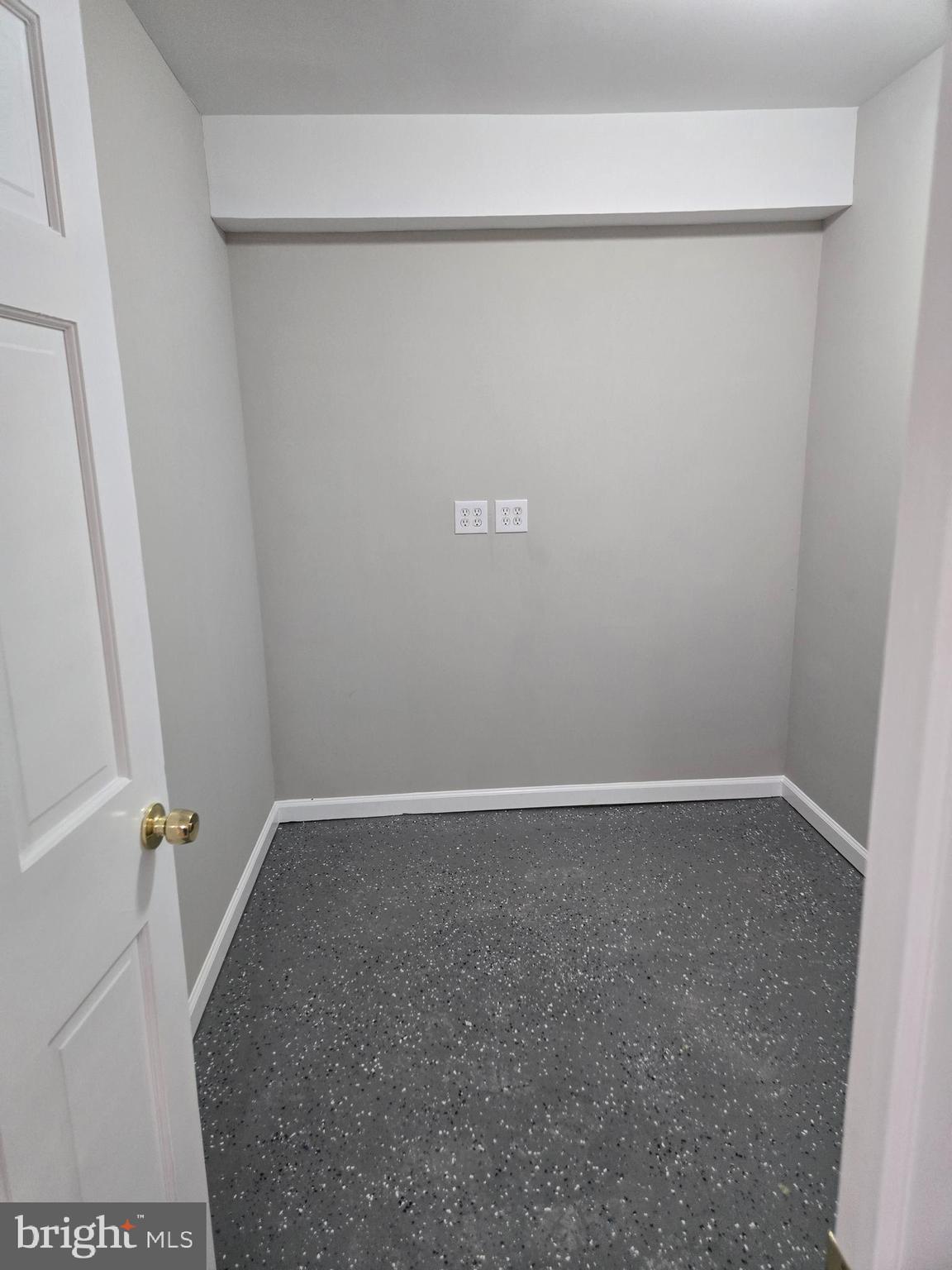 MARKET CENTER HISTORIC DISTRICT - Commercial Lease