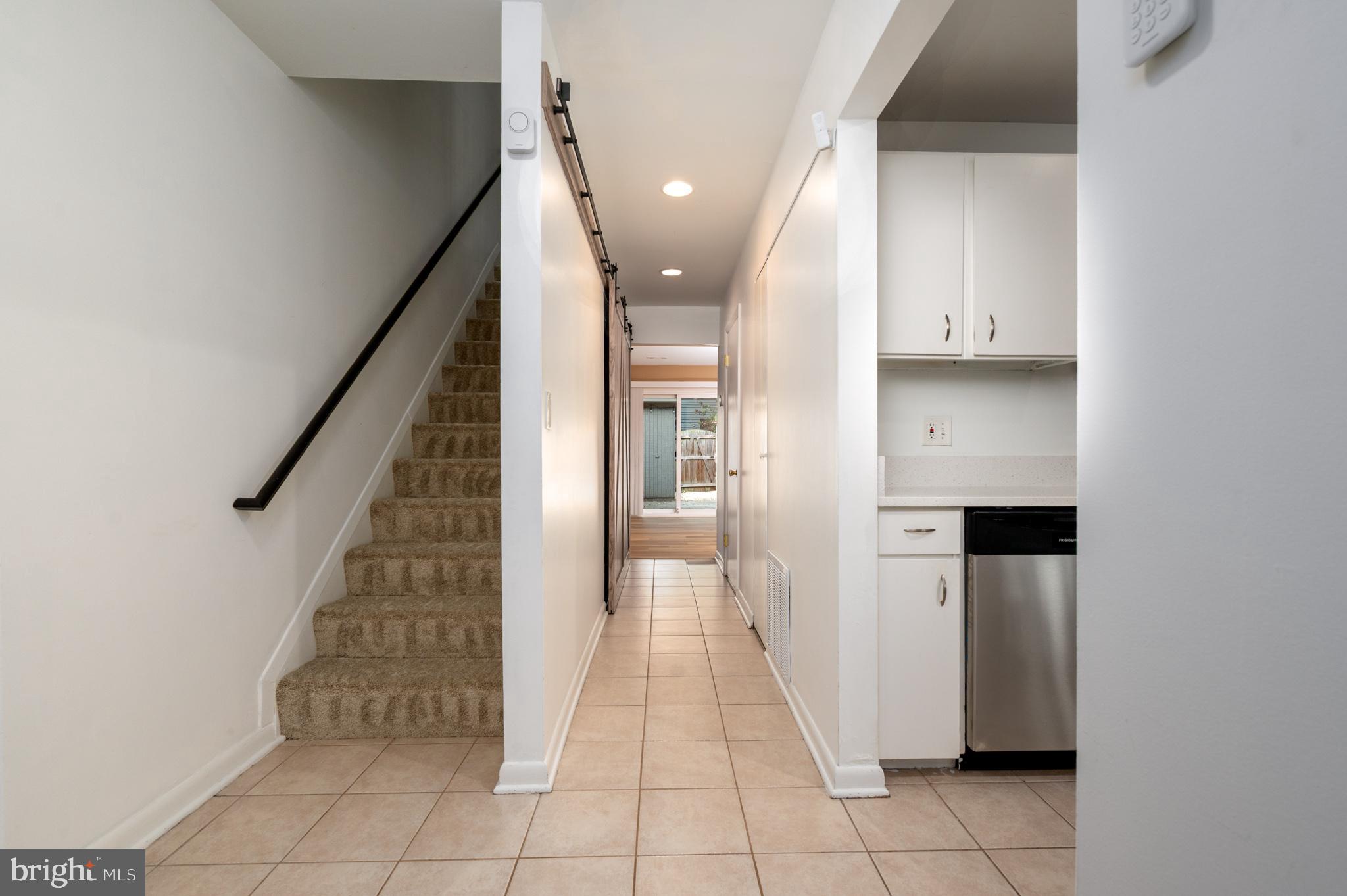 1008 CEDAR RIDGE COURT