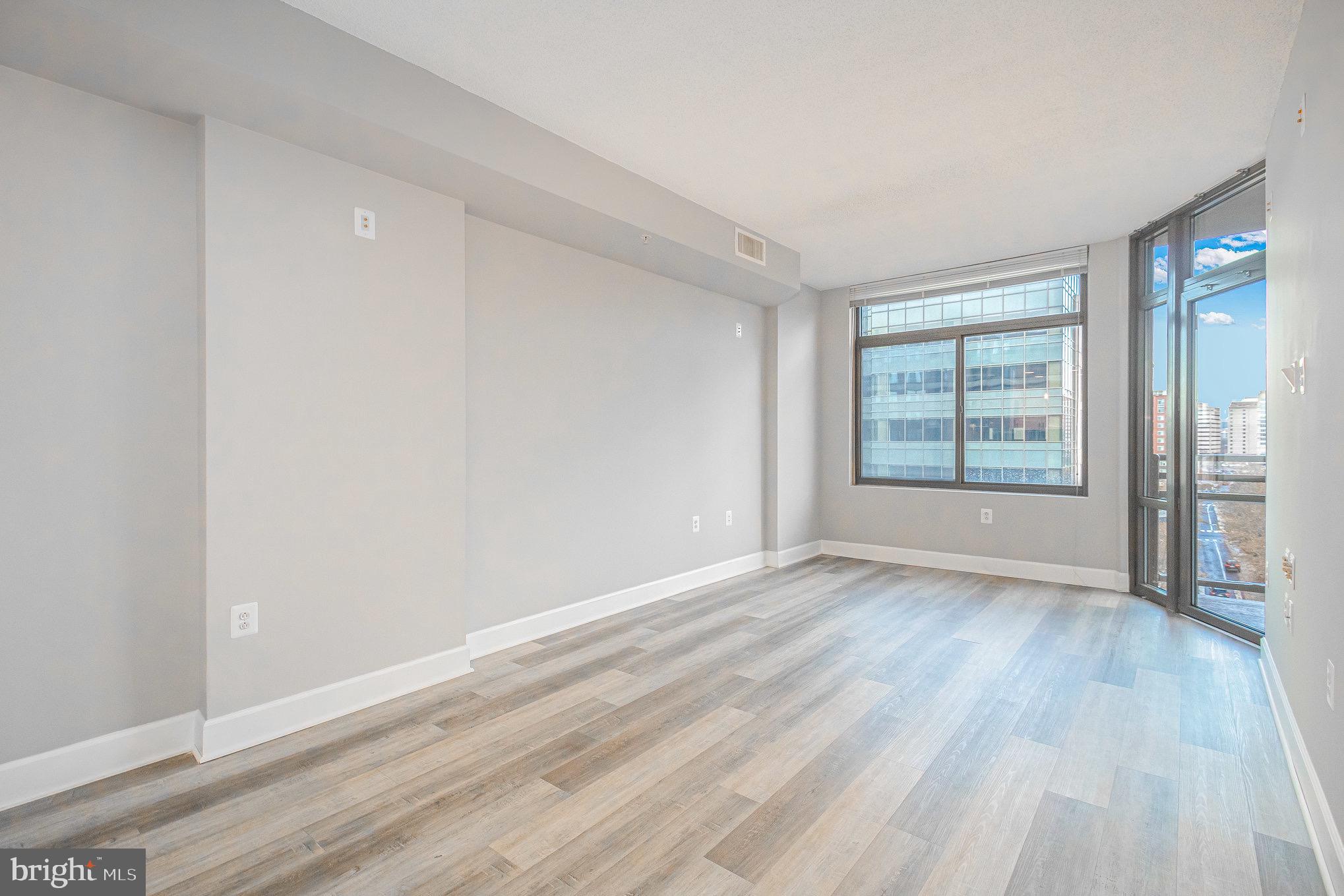 3600 S GLEBE ROAD 716W