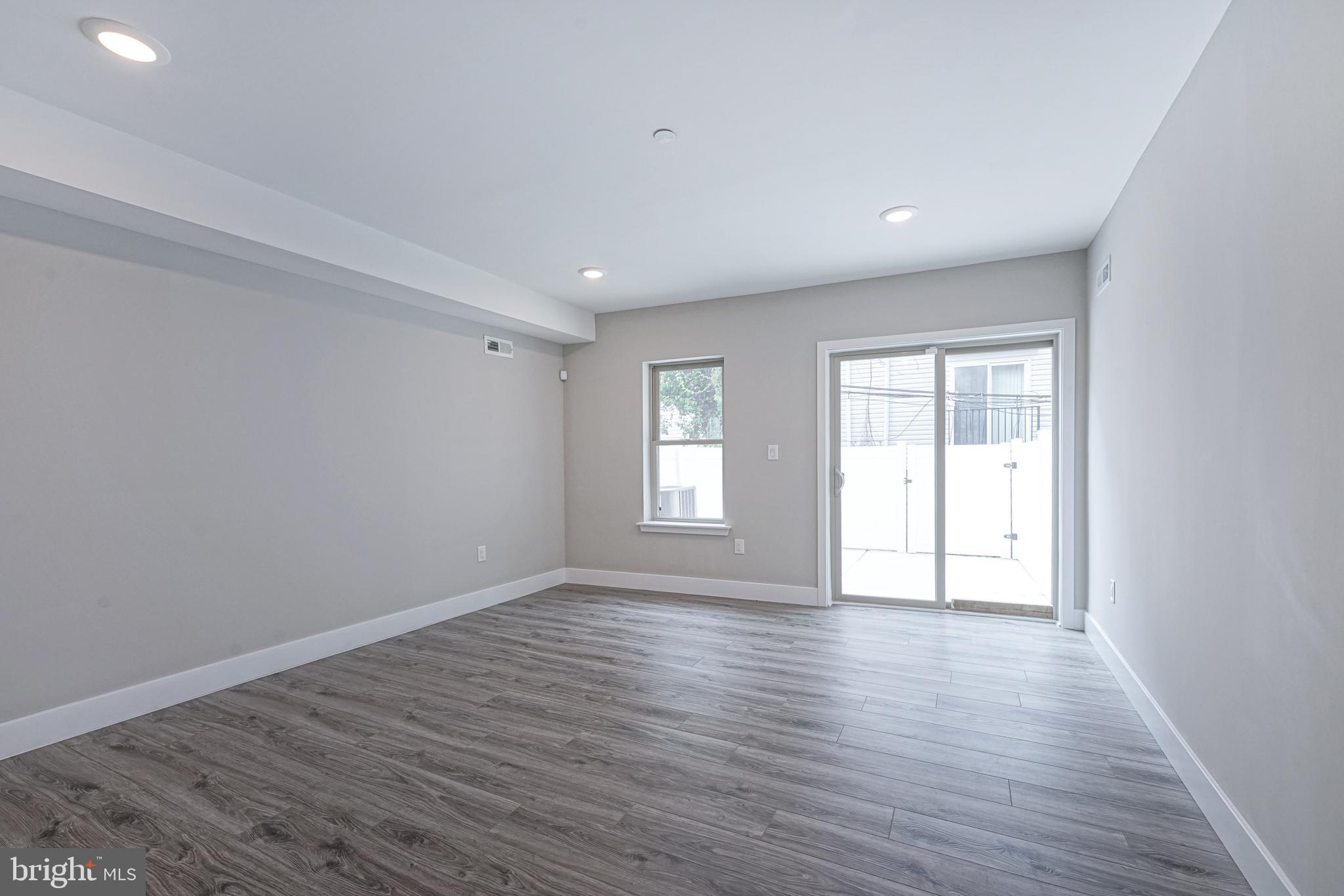 FRANCISVILLE - Residential Lease