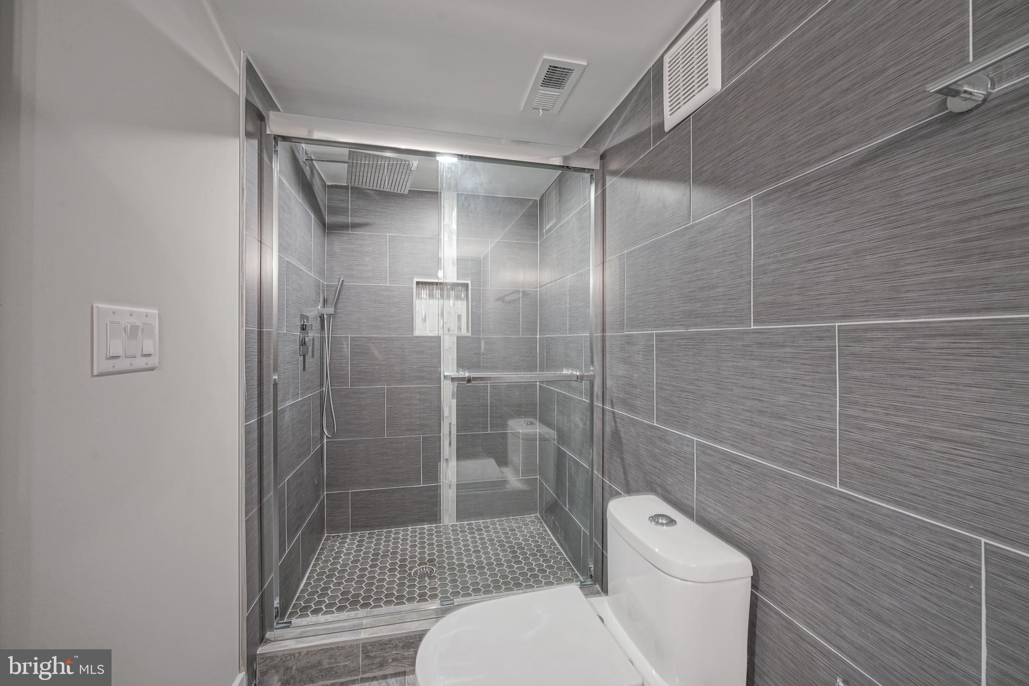FRANCISVILLE - Residential Lease