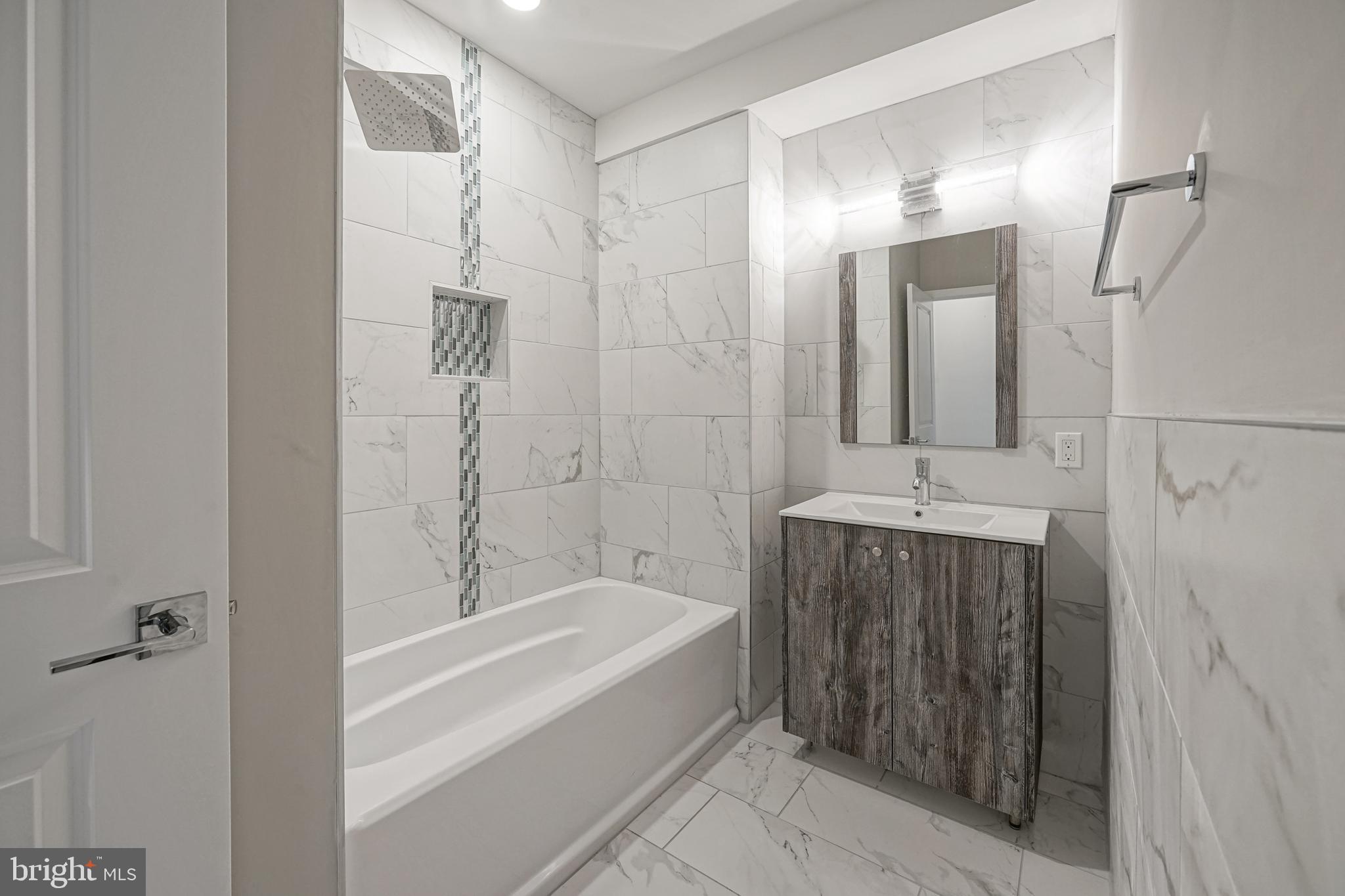 FRANCISVILLE - Residential Lease