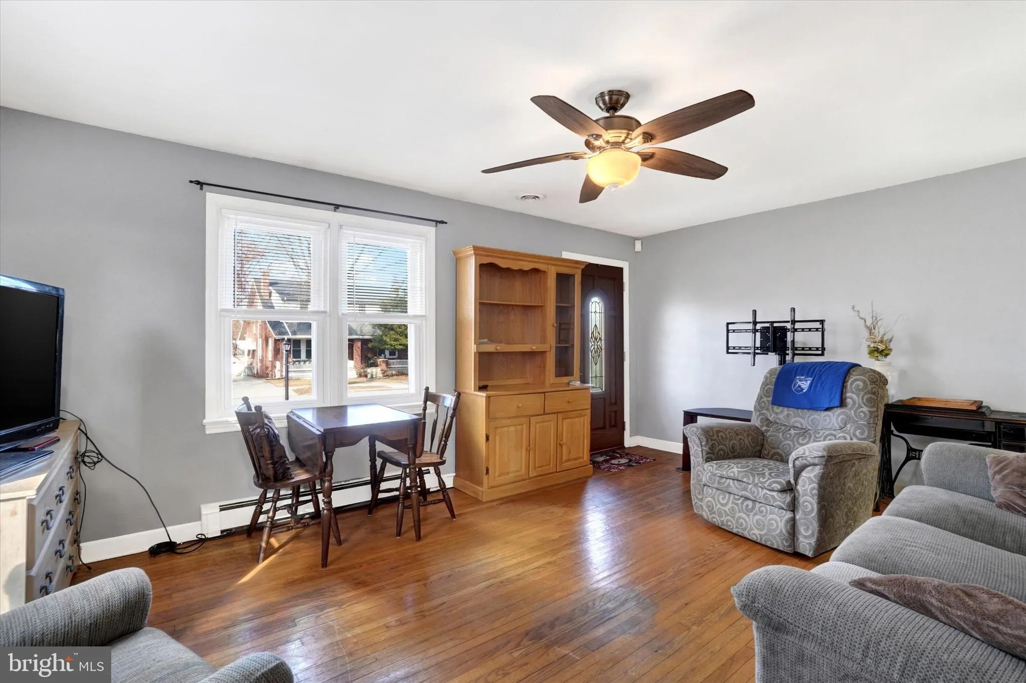 York, Pennsylvania 17403, United States, 2 Bedrooms Bedrooms, ,2 BathroomsBathrooms,Residential,Pending,6335