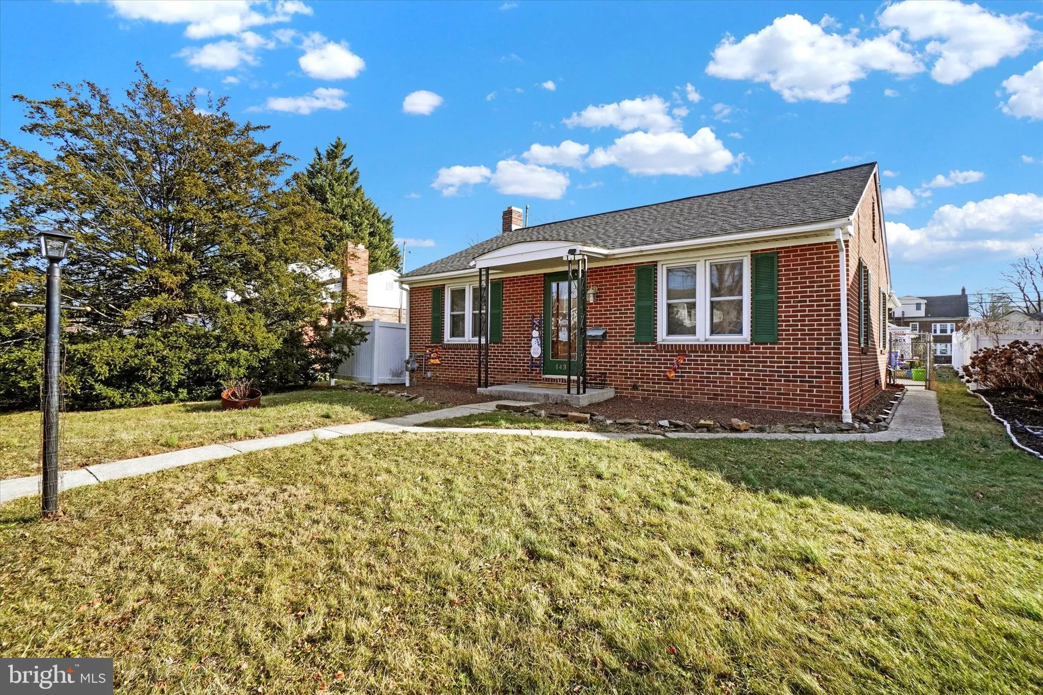 York, Pennsylvania 17403, United States, 2 Bedrooms Bedrooms, ,2 BathroomsBathrooms,Residential,Pending,6335