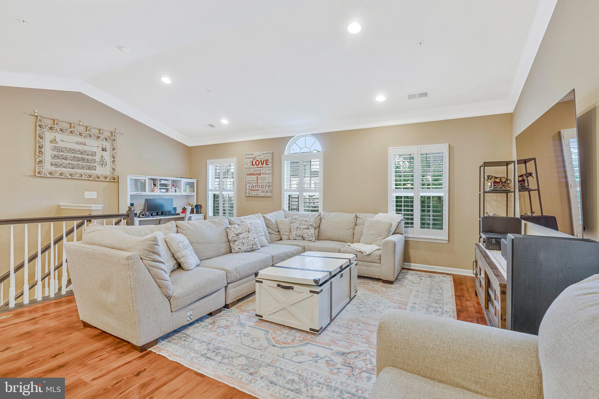 42145 PIEBALD SQUARE