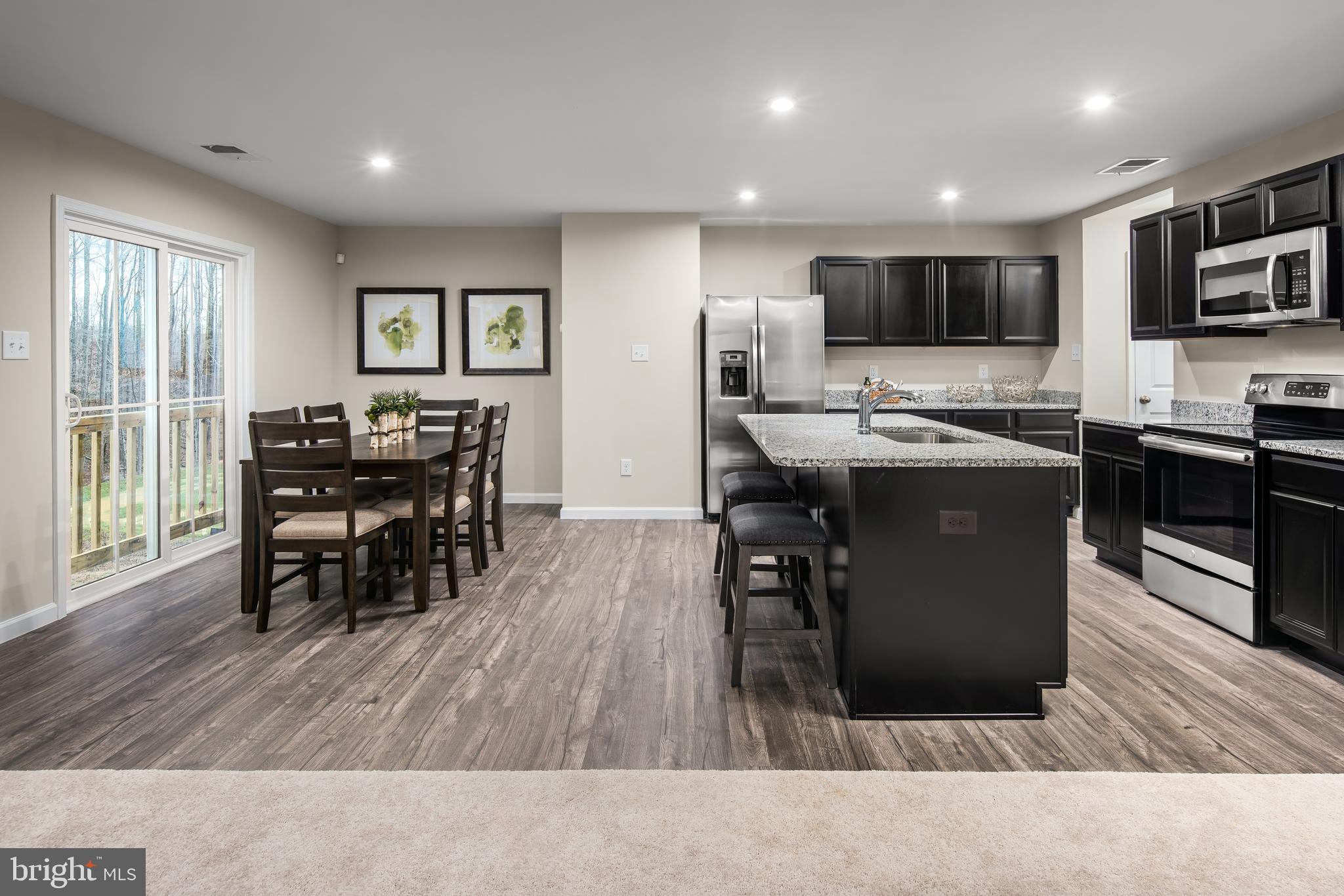 GREEN RIDGE MANOR - Residential