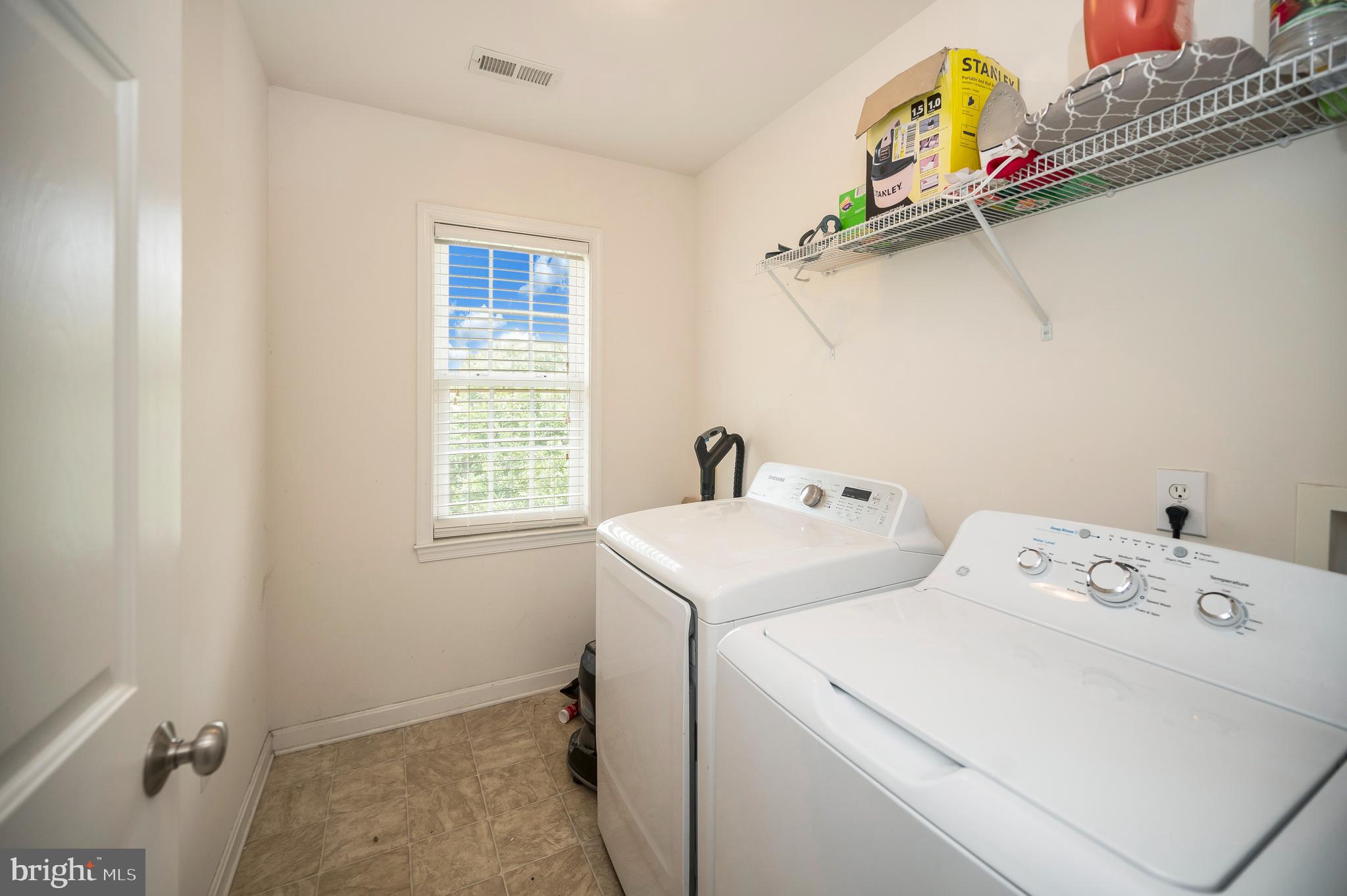 LADYSMITH VILLAGE - Residential