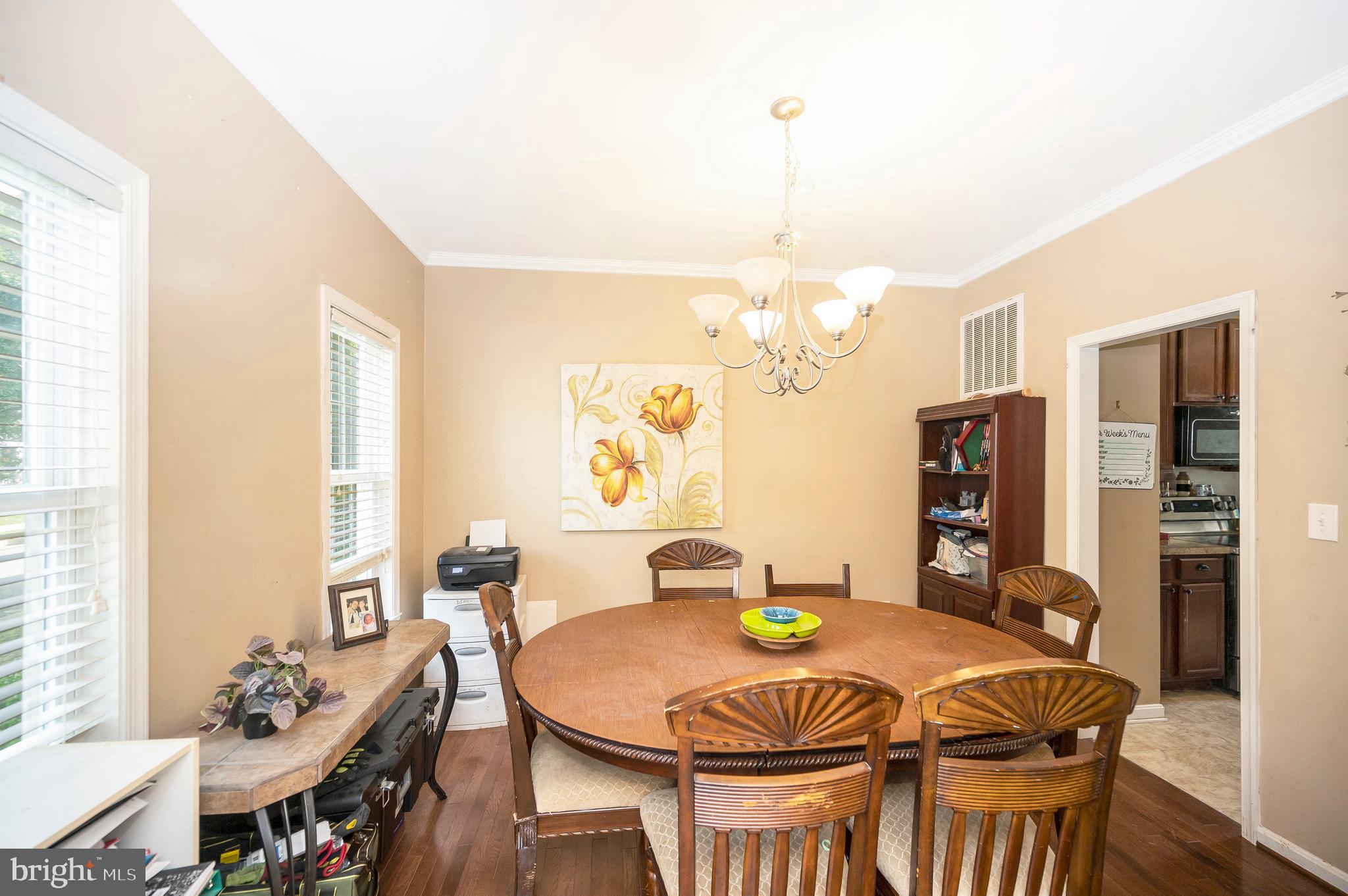 LADYSMITH VILLAGE - Residential