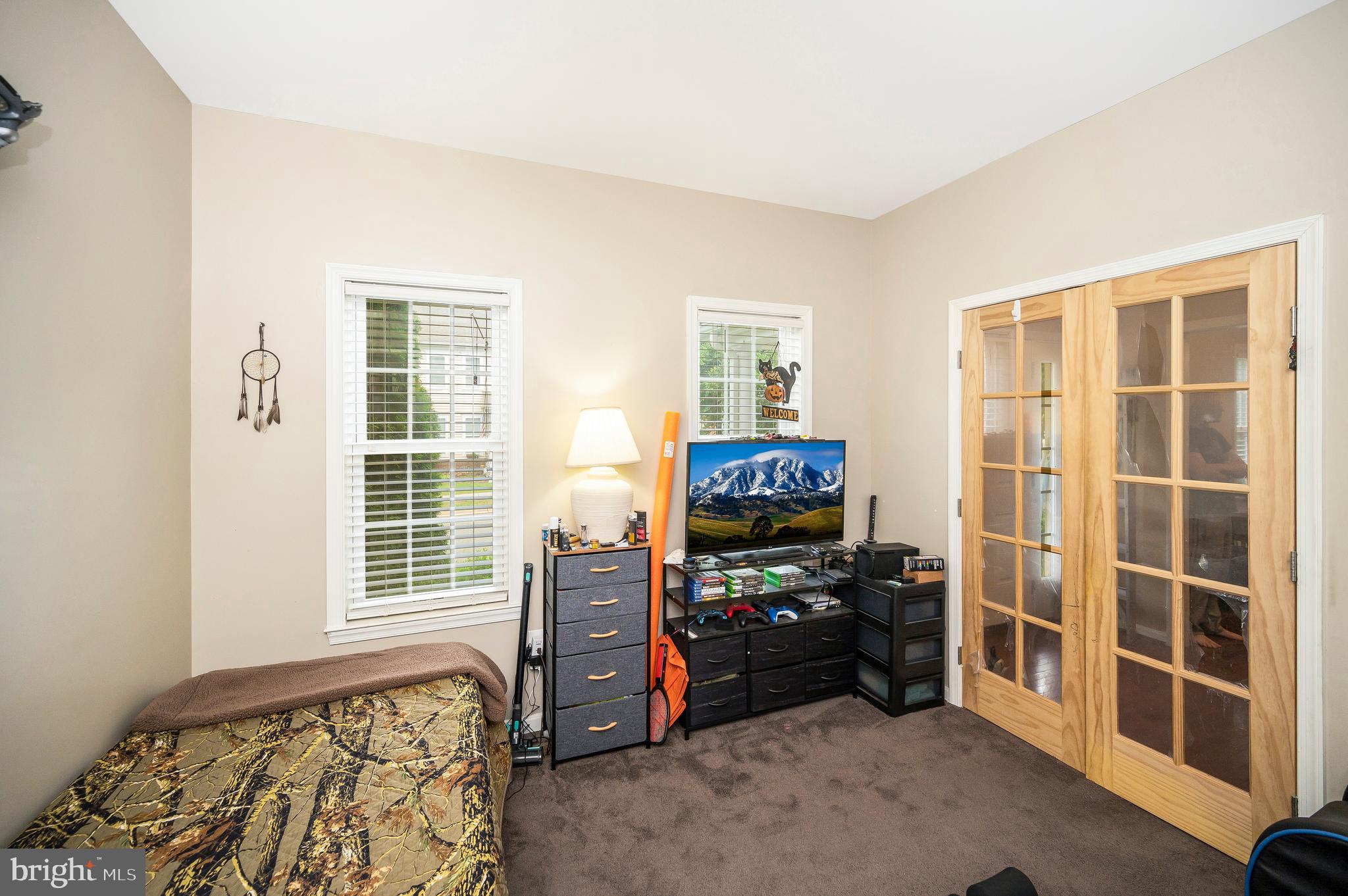 LADYSMITH VILLAGE - Residential