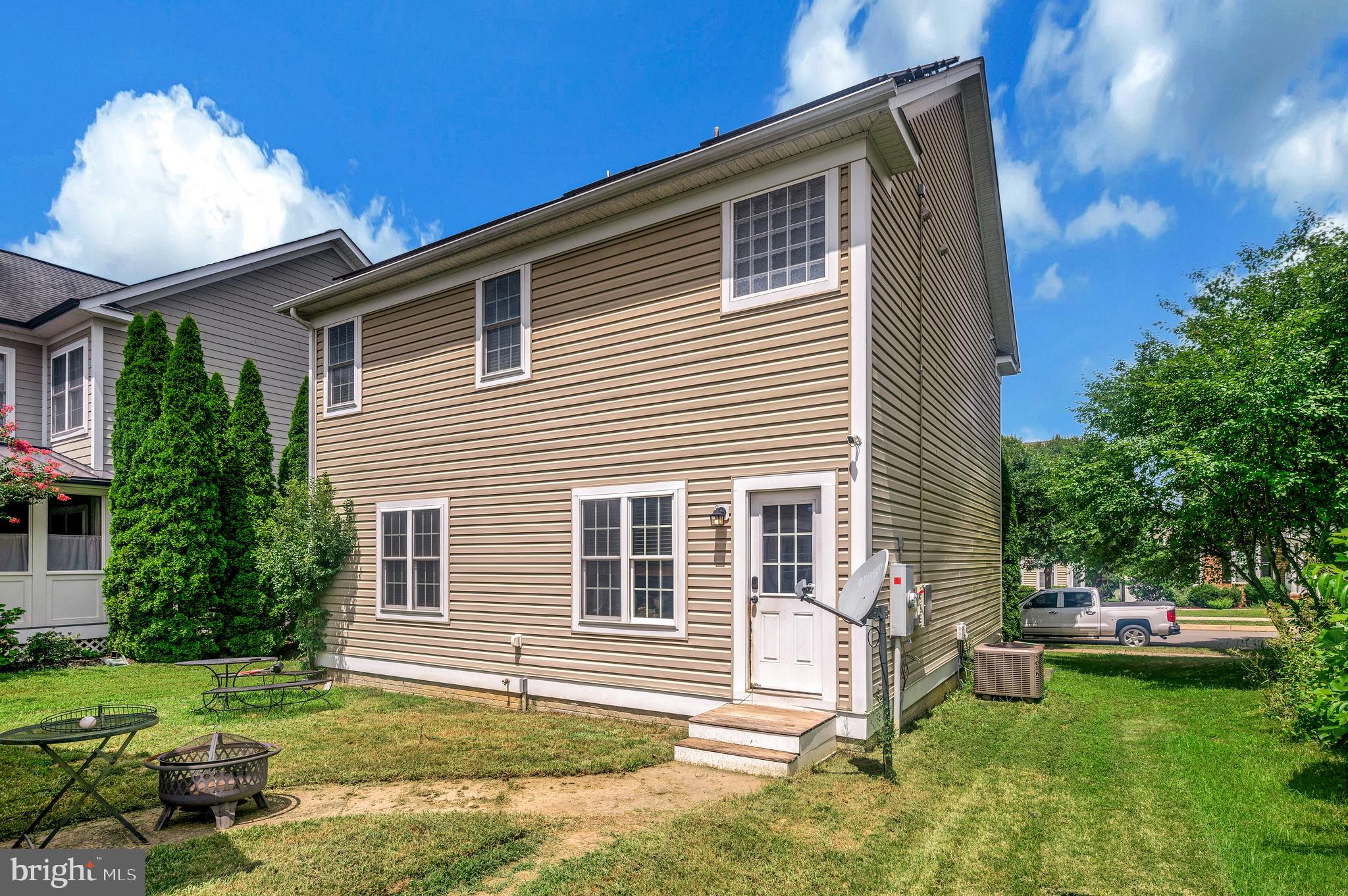 LADYSMITH VILLAGE - Residential